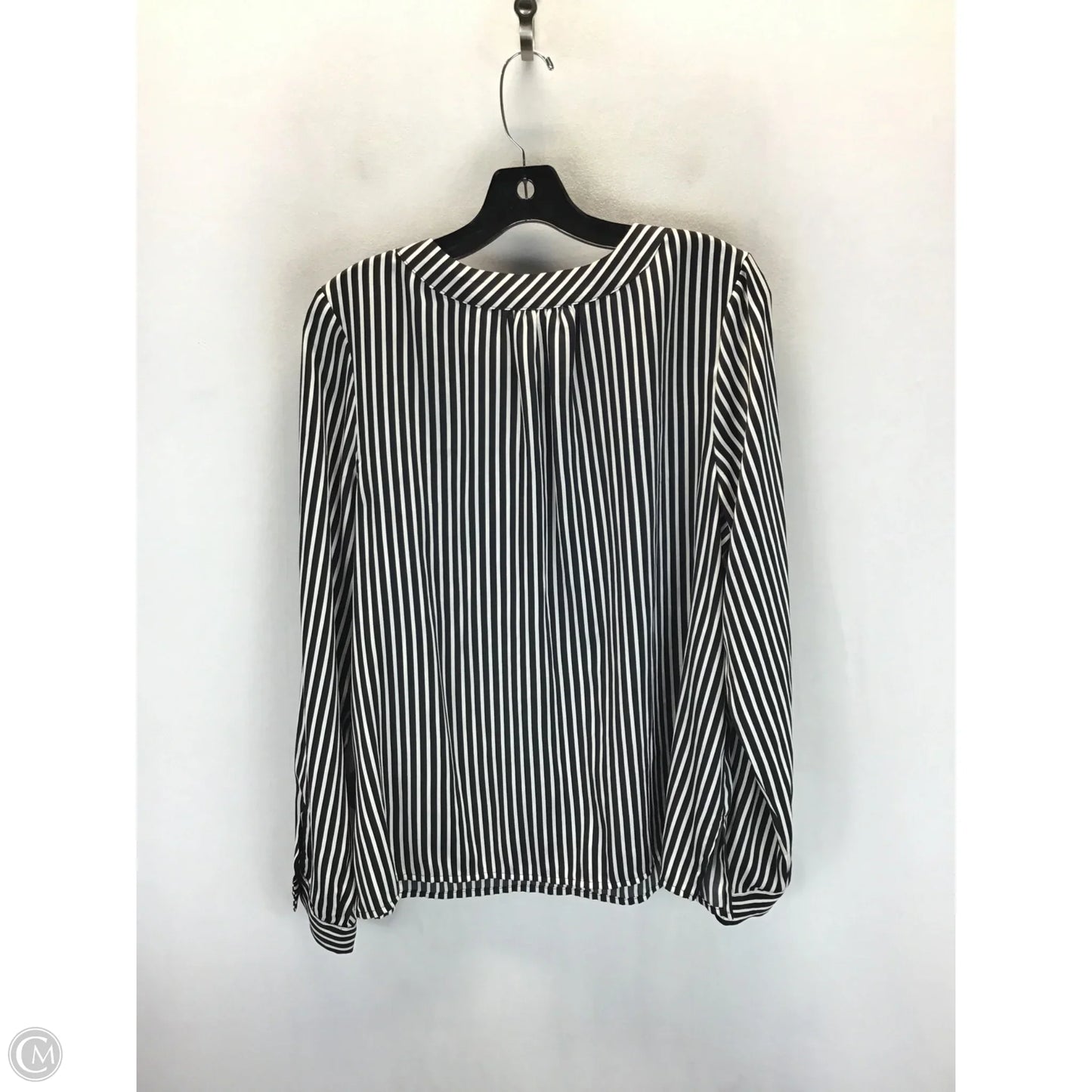 Top Long Sleeve By Liz Claiborne In Black & White, Size: L