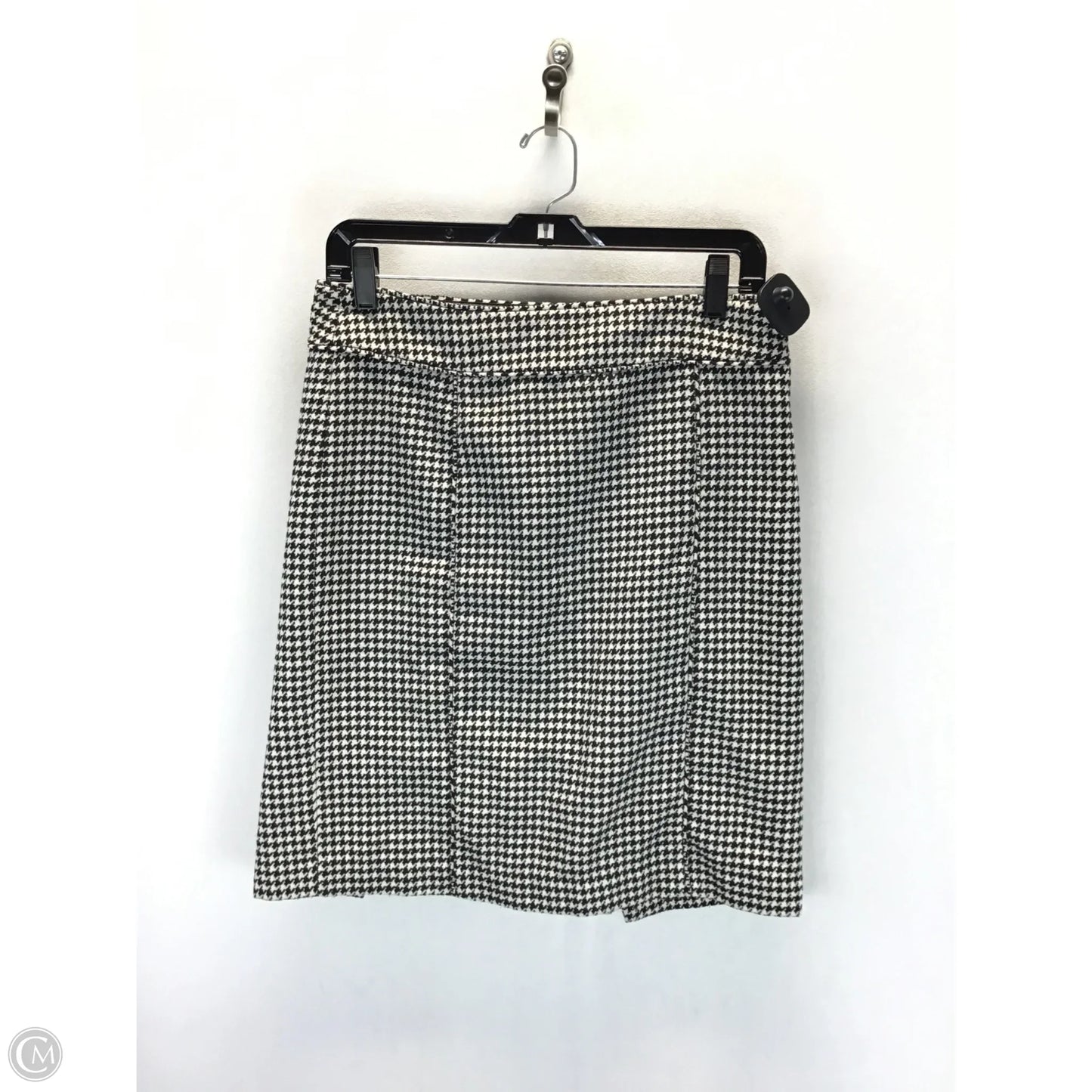 Skirt Midi By Banana Republic In Black & White, Size: 6