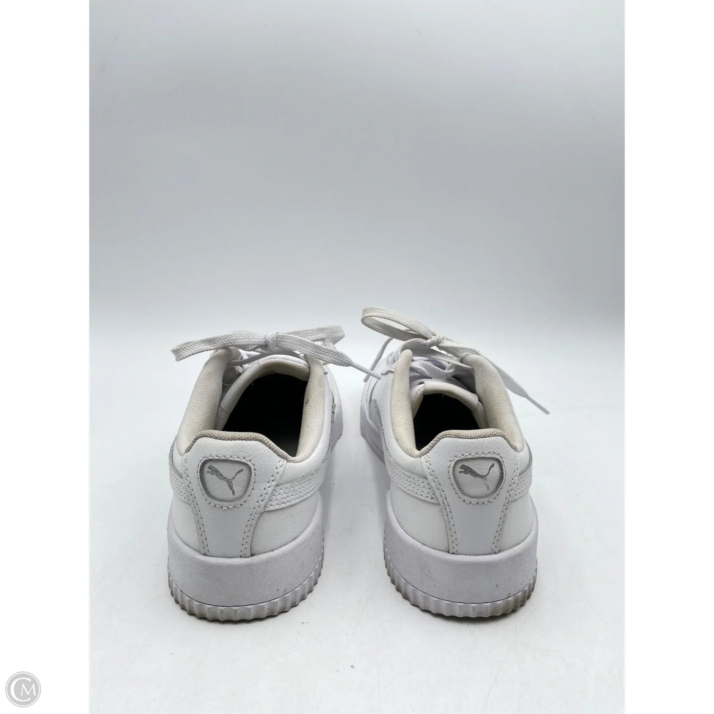 Shoes Sneakers By Puma In White, Size: 9