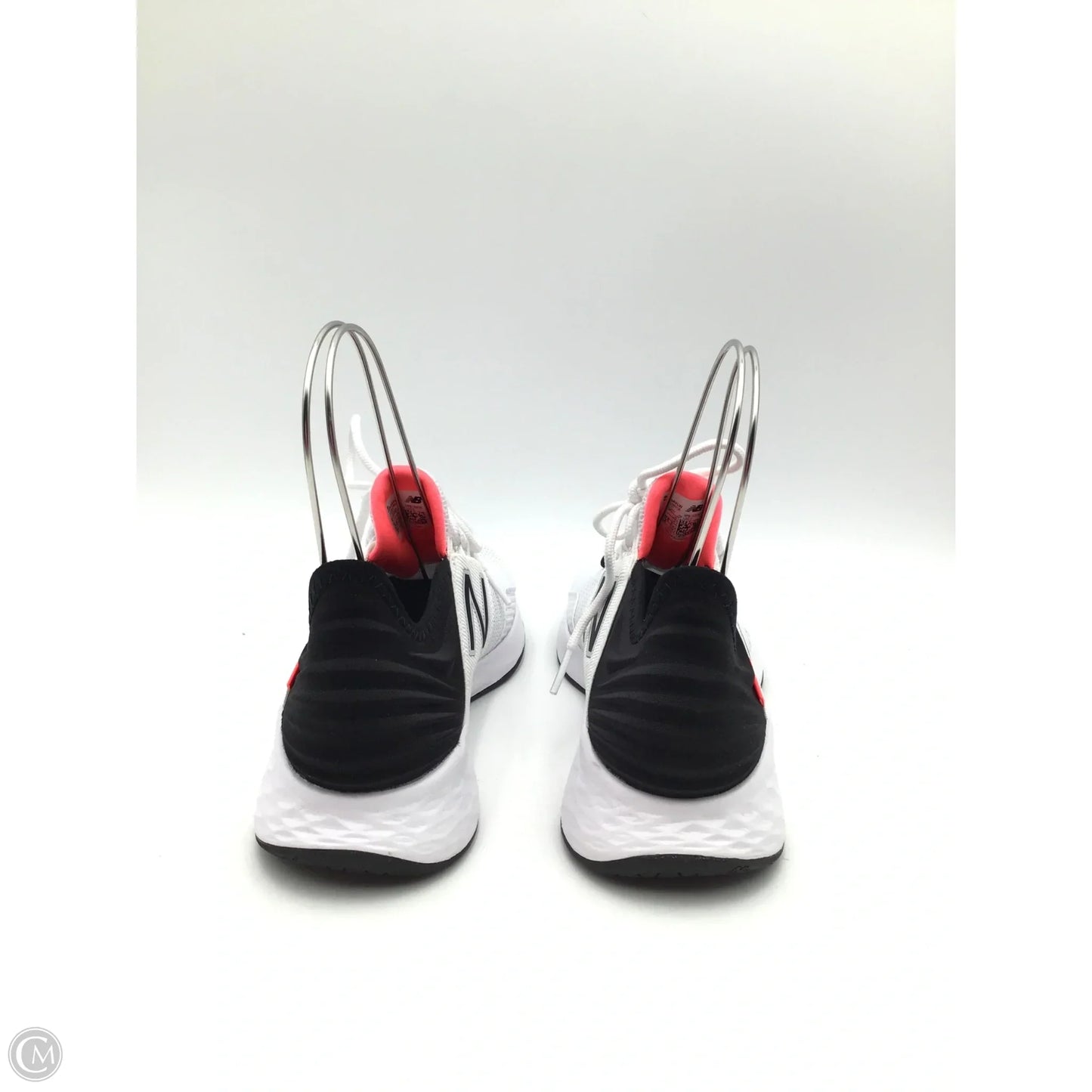 Shoes Athletic By New Balance In Black & White, Size: 7