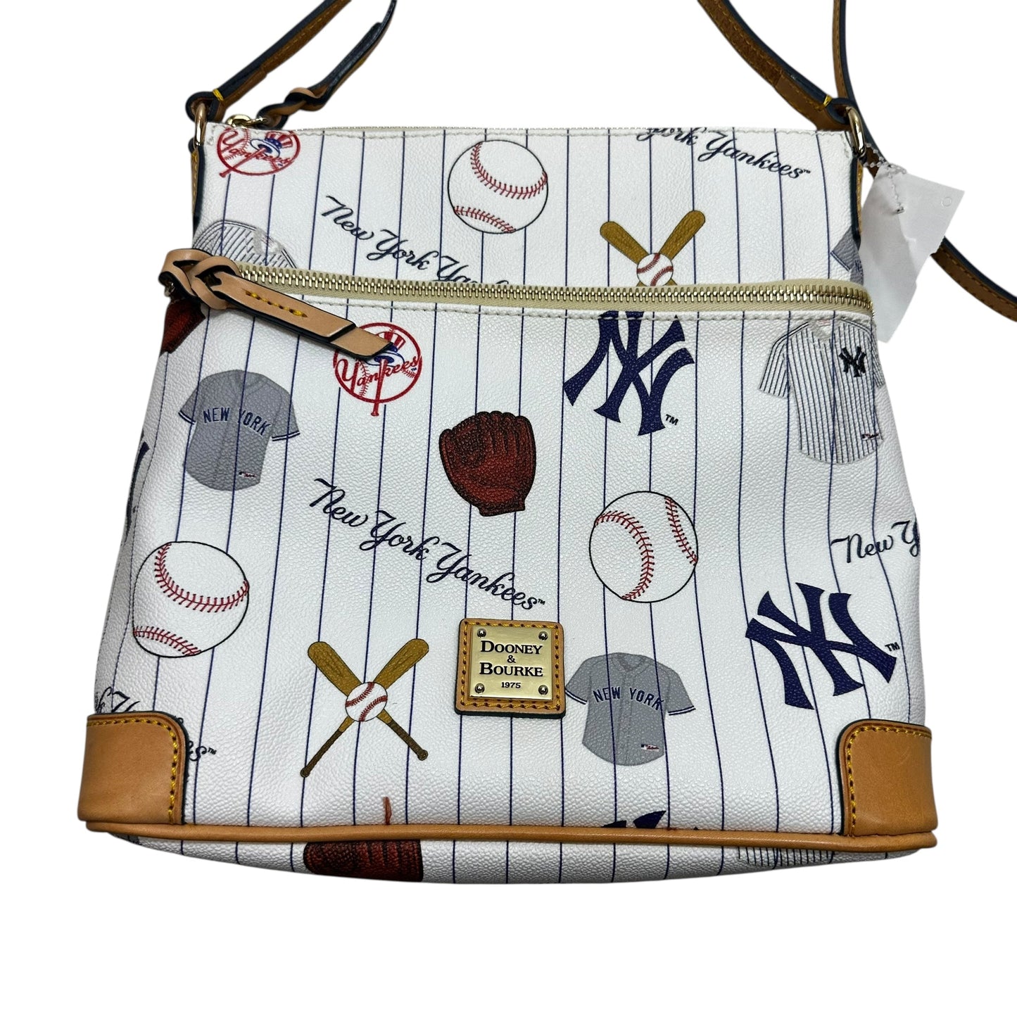 New York Yankees baseball Crossbody Designer By Dooney And Bourke, Size: Medium