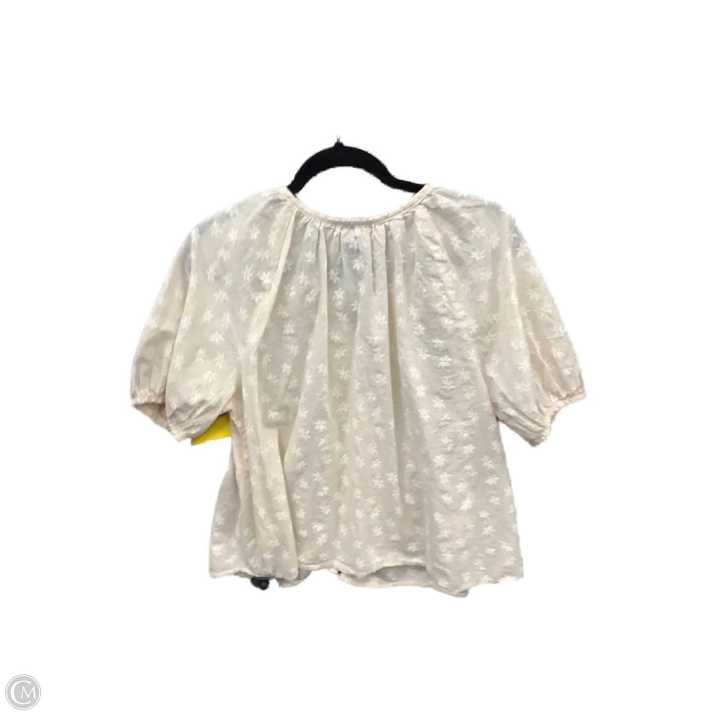 Top Short Sleeve By Universal Thread In Cream, Size: M