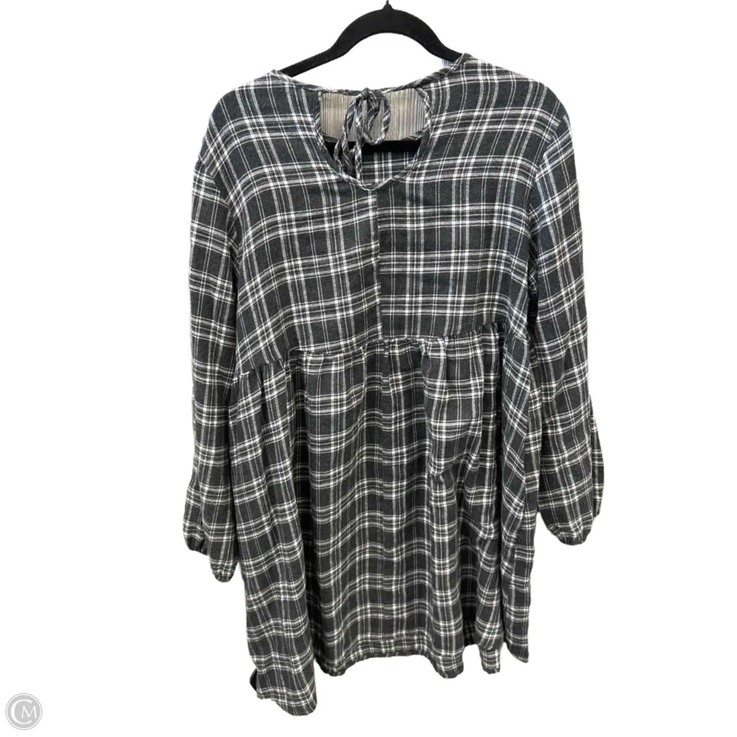 Dress Casual Short By Wild Fable In Plaid Pattern, Size: M