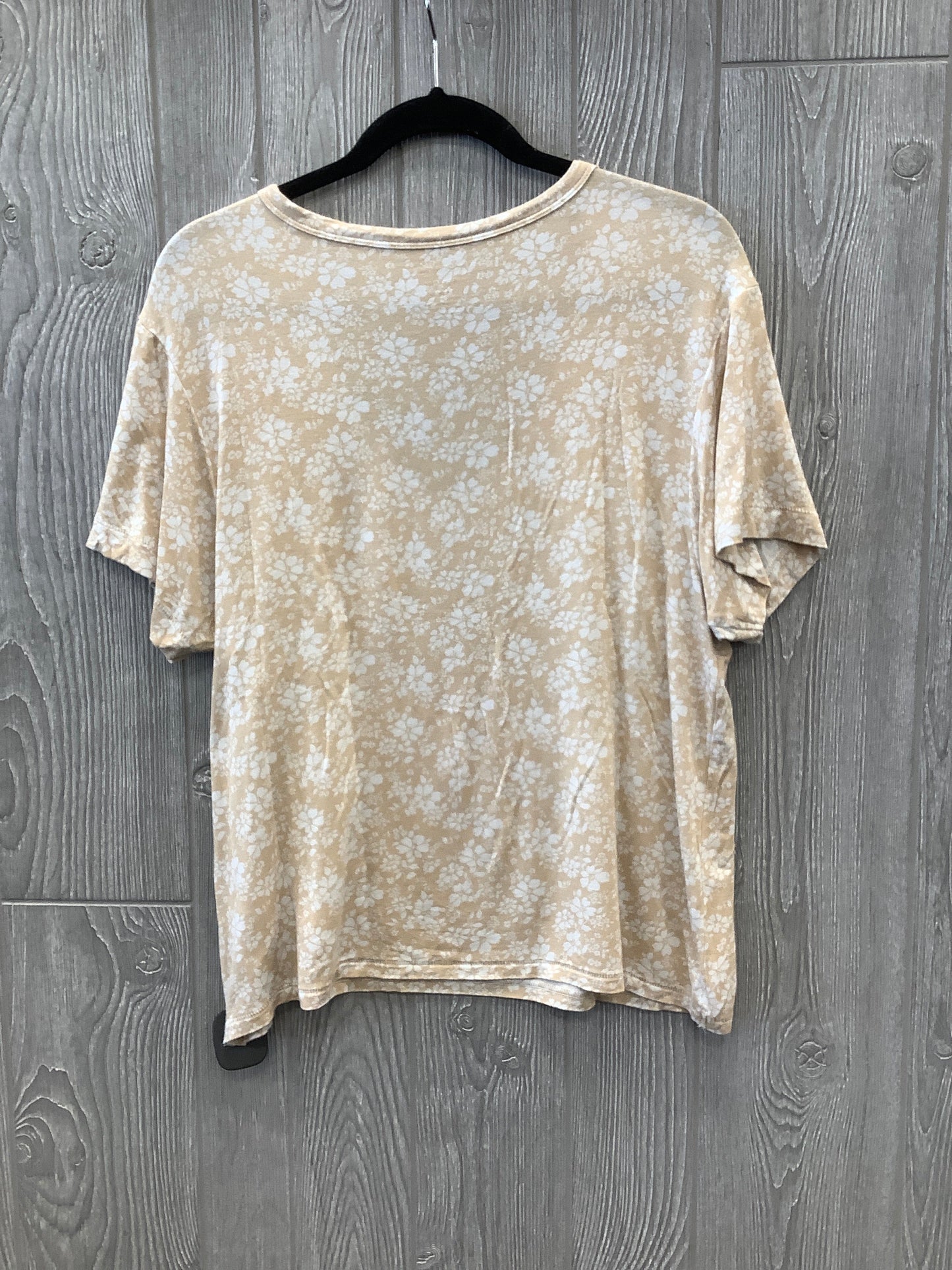 Top Short Sleeve By American Eagle In Beige, Size: S