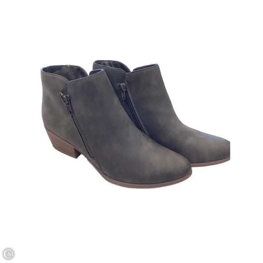 Boots Ankle Flats By Massini In Grey, Size: 10