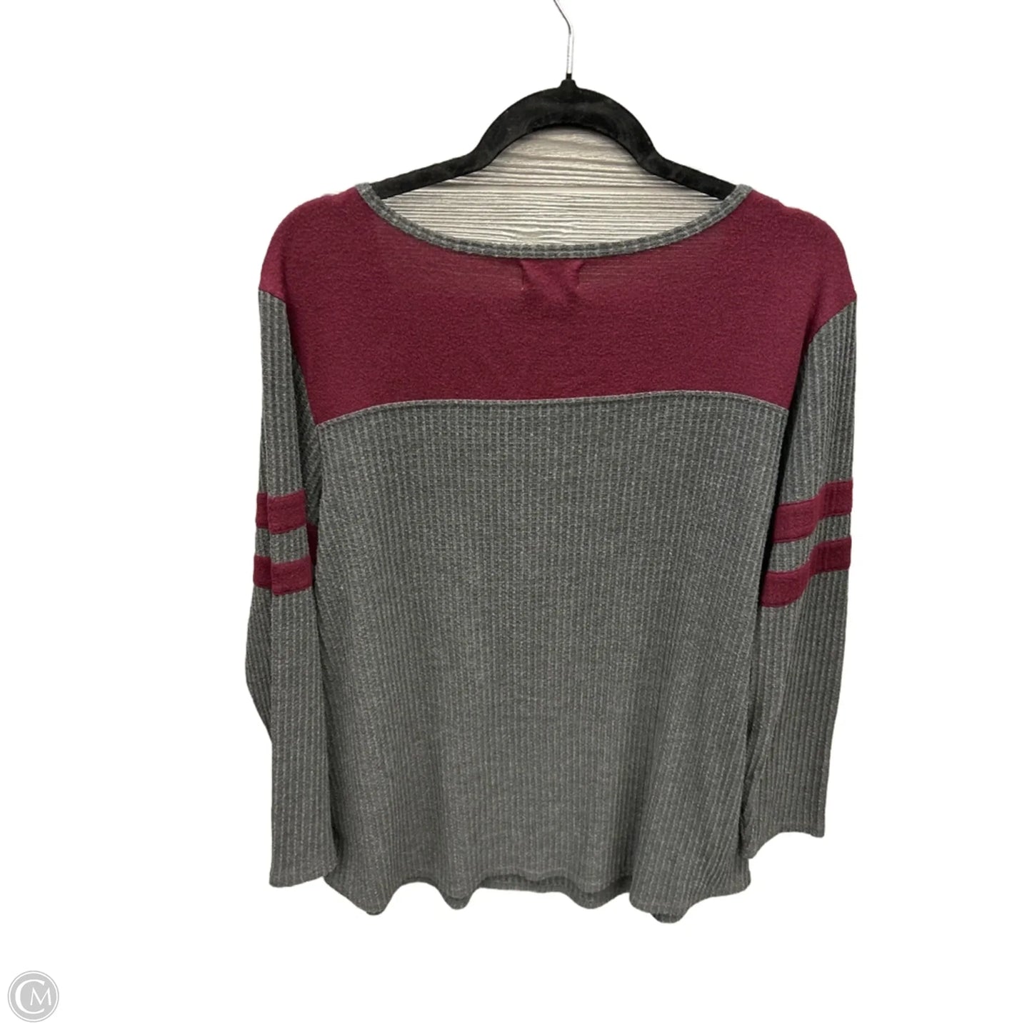 Top Long Sleeve By Cato In Grey & Red, Size: Xl