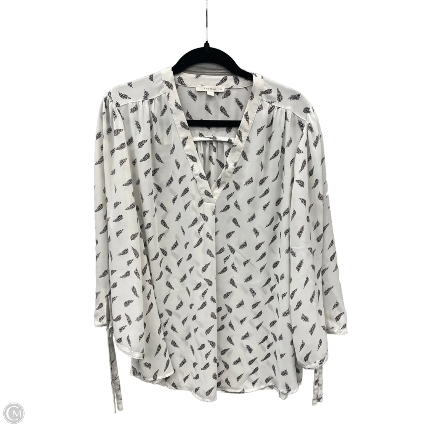 Top Long Sleeve By Clothes Mentor In White, Size: 2x