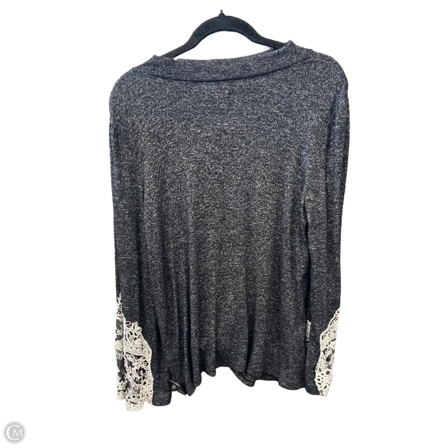 Top Long Sleeve By Maurices In Grey, Size: L