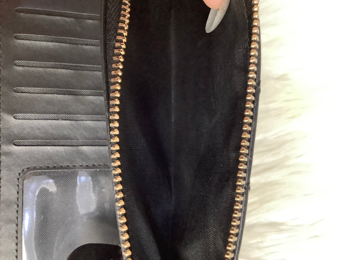 Wallet Leather By Badgley Mischka Size: Large