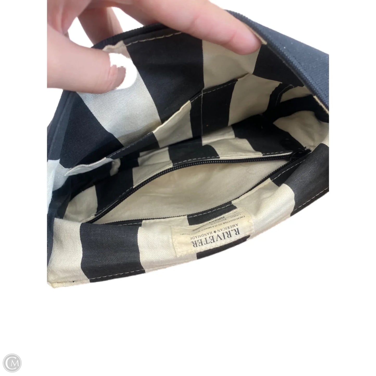 Crossbody By Cmc, Size: Medium