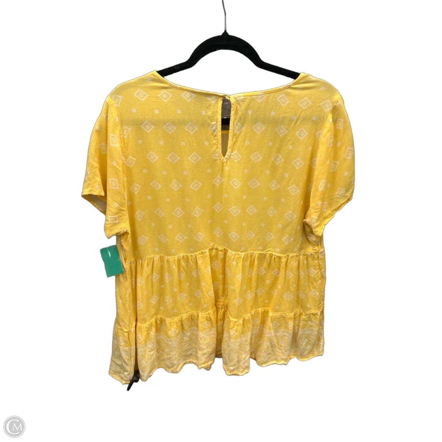 Top Short Sleeve By Torrid In Yellow, Size: 1x