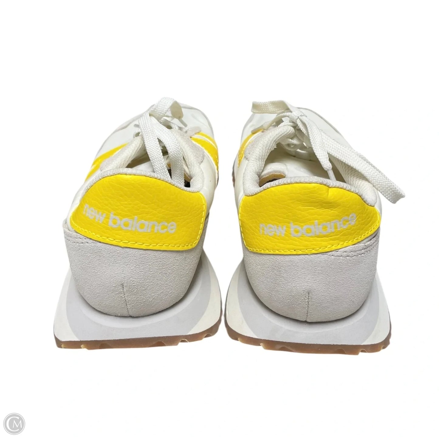 Shoes Athletic By New Balance In White & Yellow, Size: 8.5