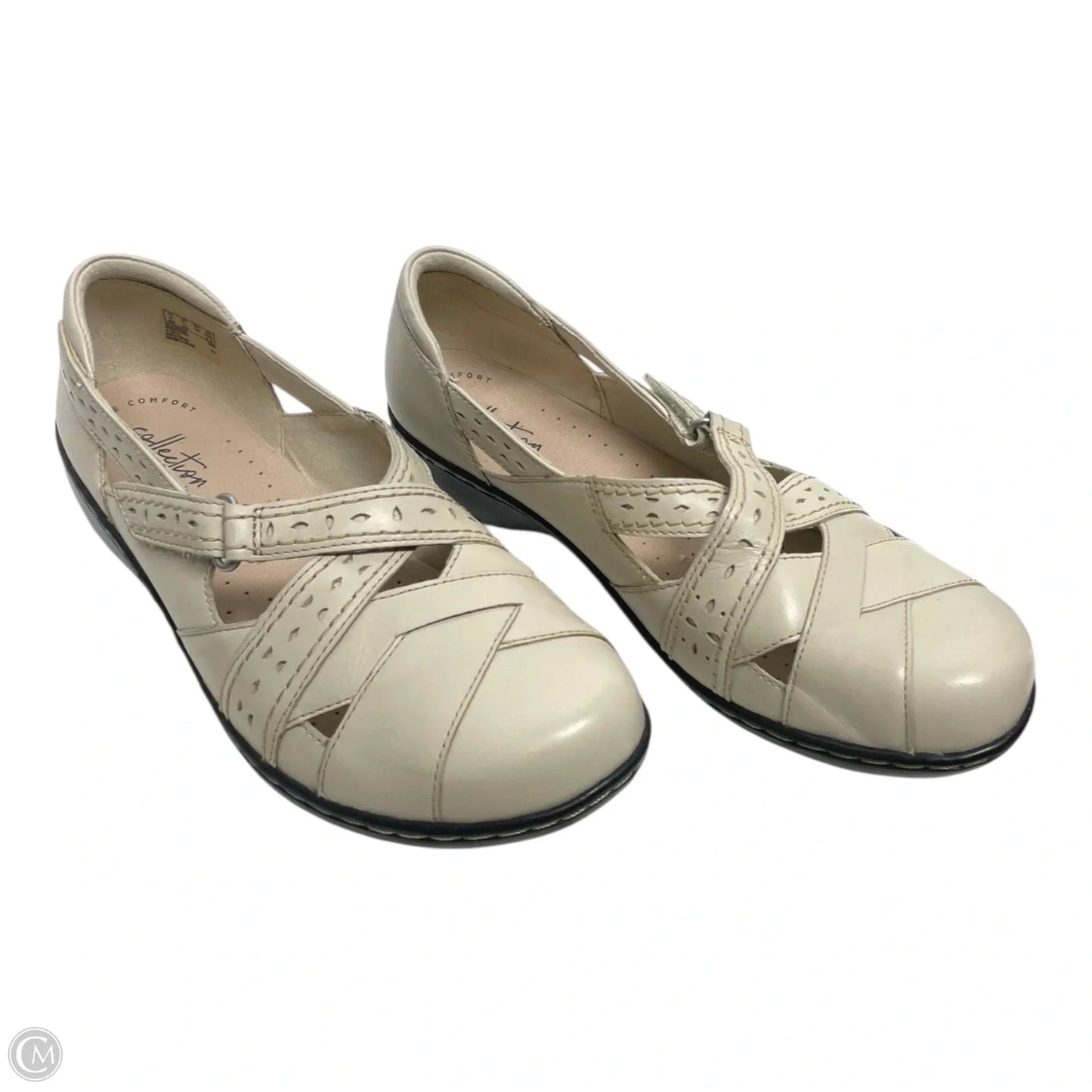 Shoes Flats By Clarks In Cream, Size: 7.5