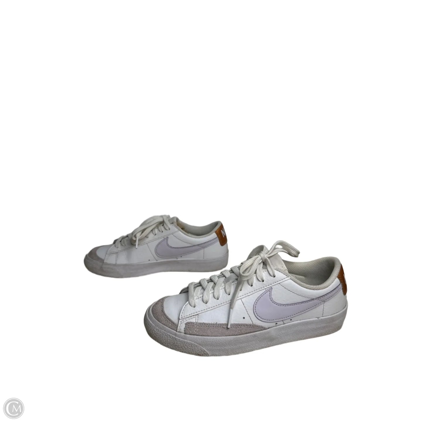 Shoes Sneakers By Nike In White, Size: 6.5