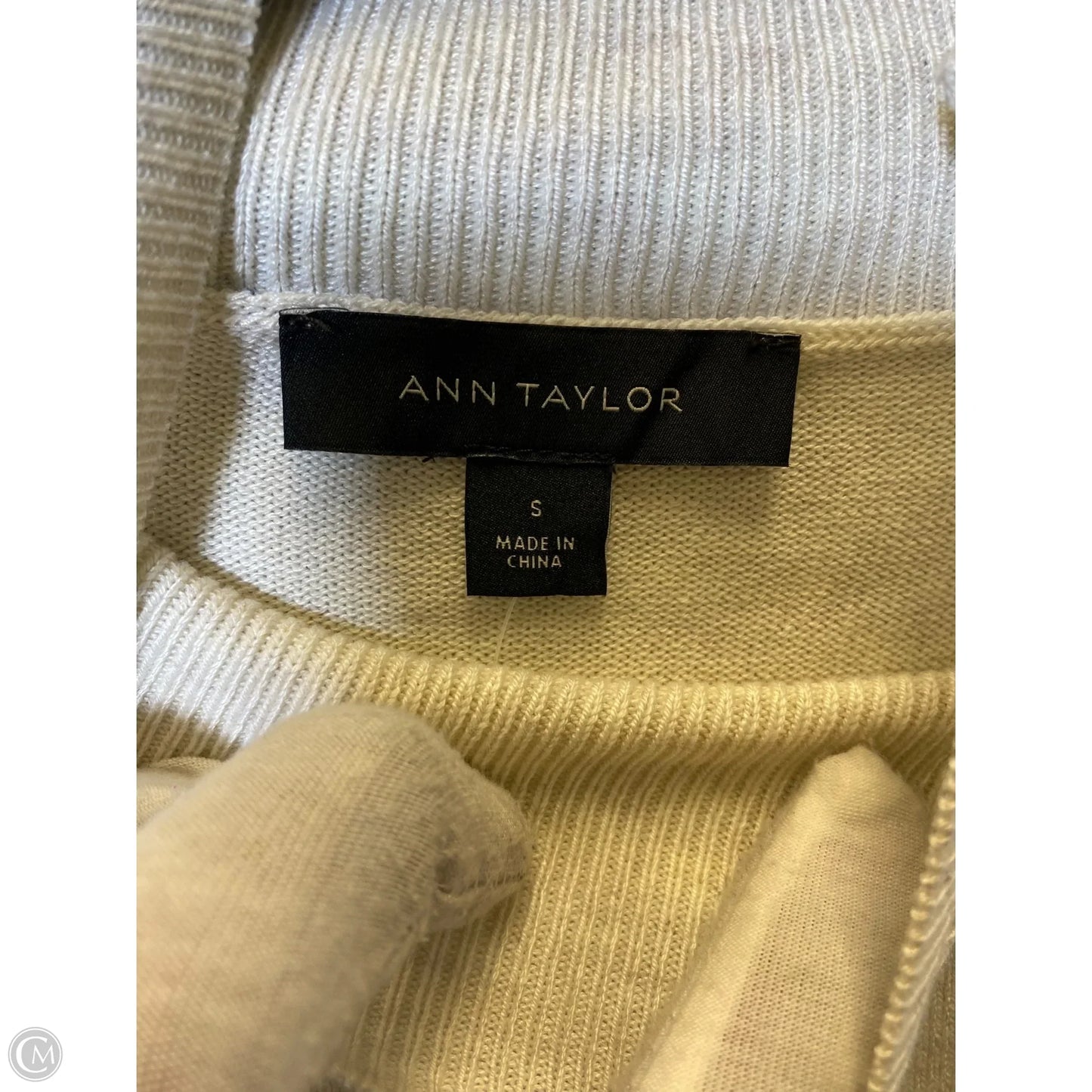 Sweater By Ann Taylor In Cream, Size: S