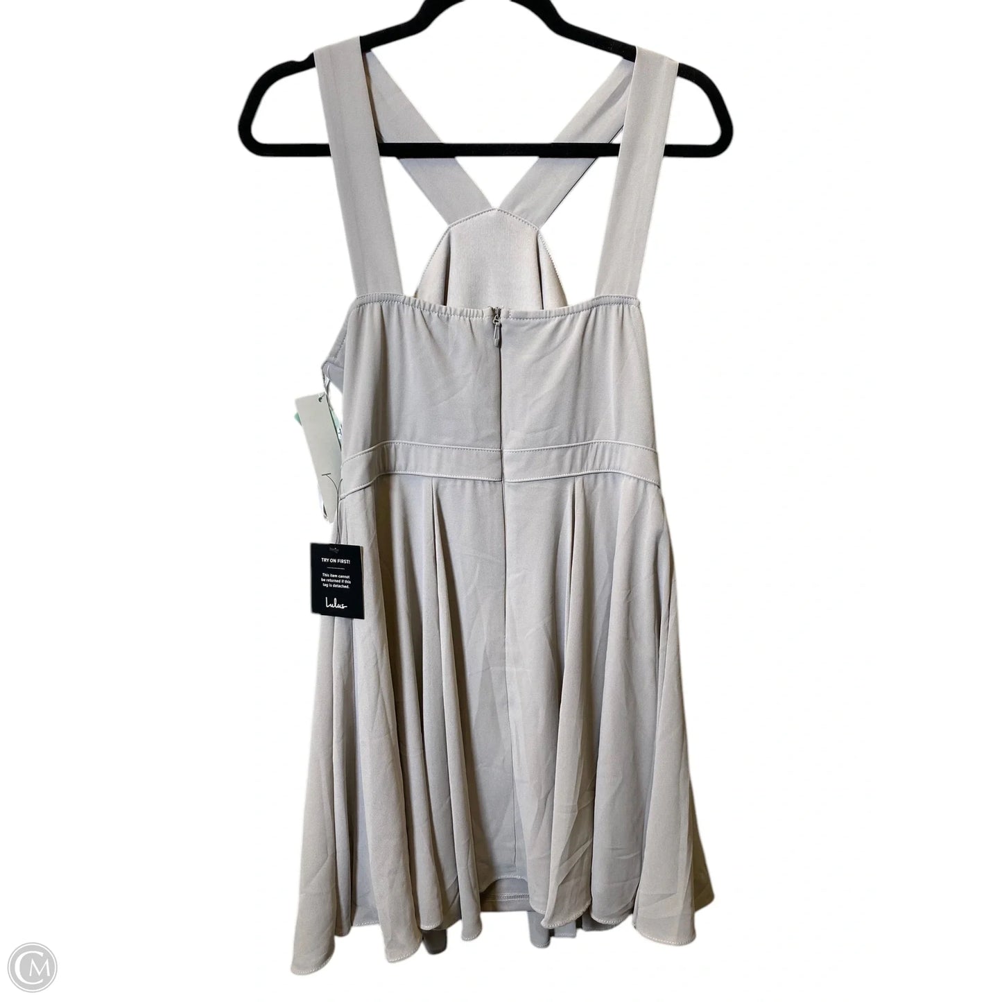 Dress Casual Short By Lulus In Grey, Size: M