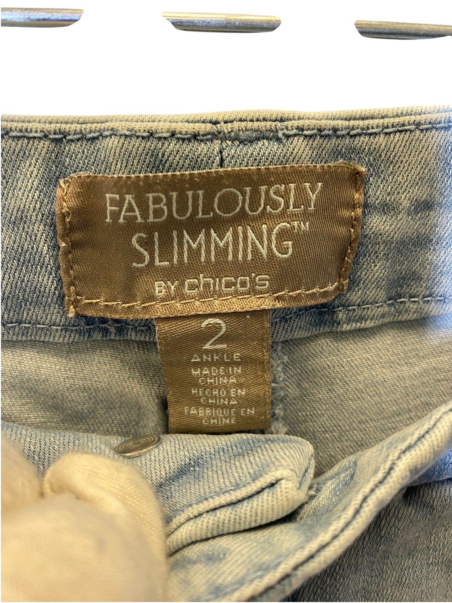 Jeans Cropped By Chicos In Blue Denim, Size: 14