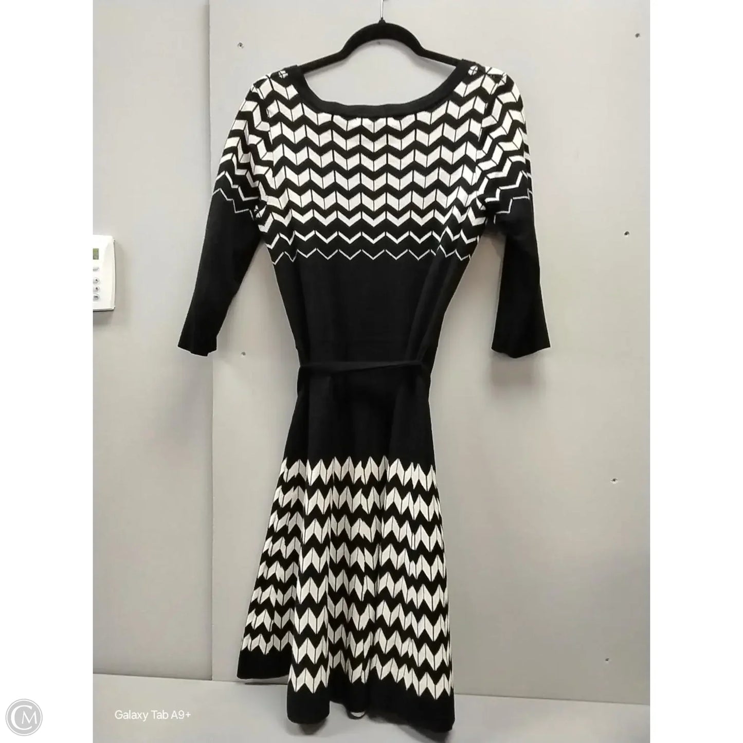 Dress Casual Midi By Dannyandnicole In Geometric Pattern, Size: M