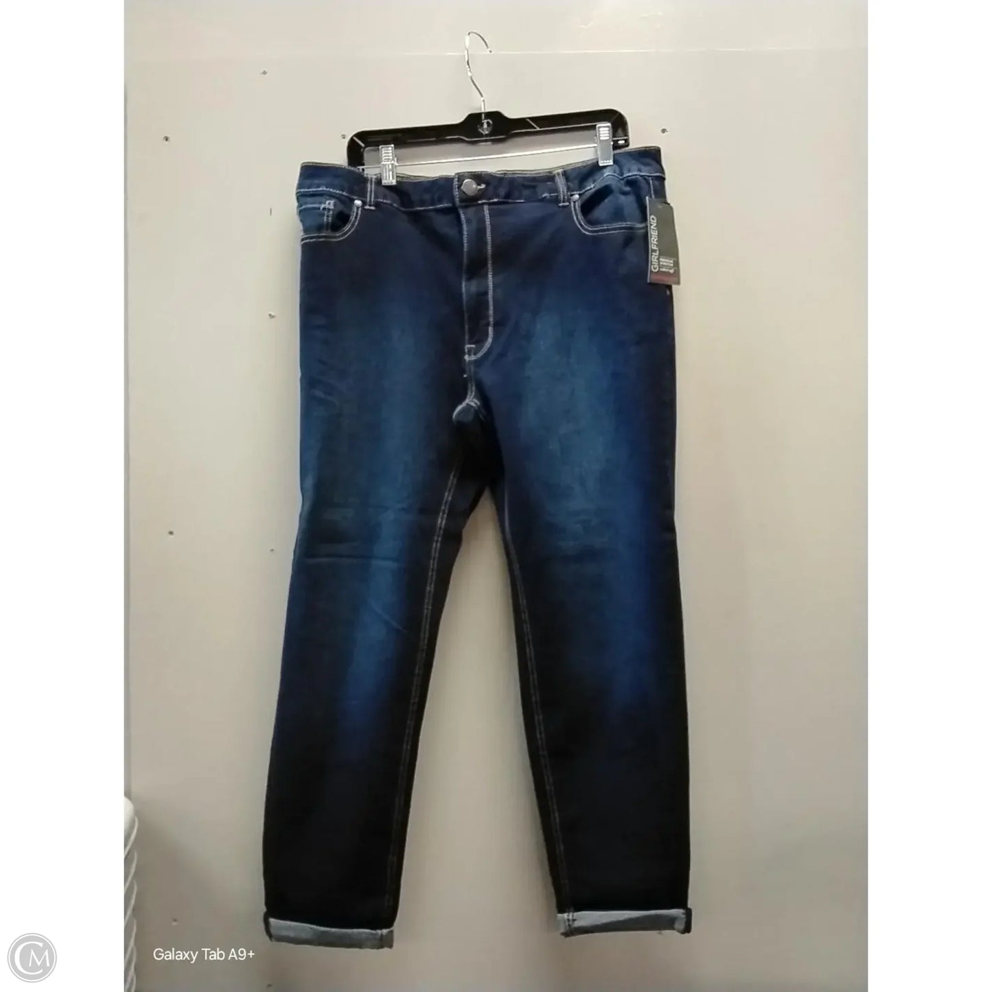 Jeans Cropped By Avenue In Blue, Size: 18w