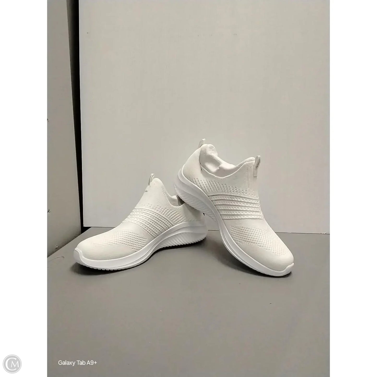 Shoes Athletic By Skechers In White, Size: 11