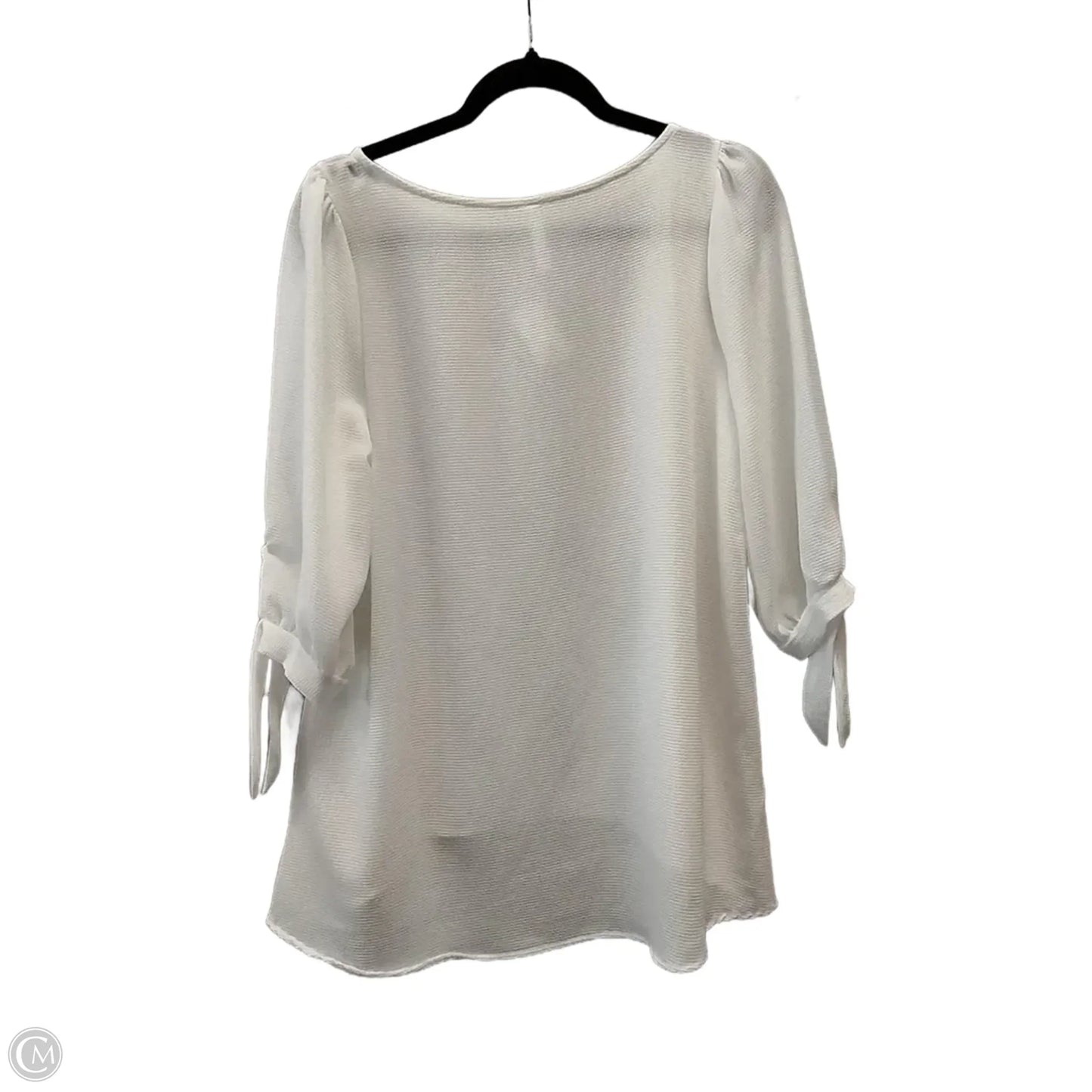 Blouse Short Sleeve By Clothes Mentor In White, Size: M