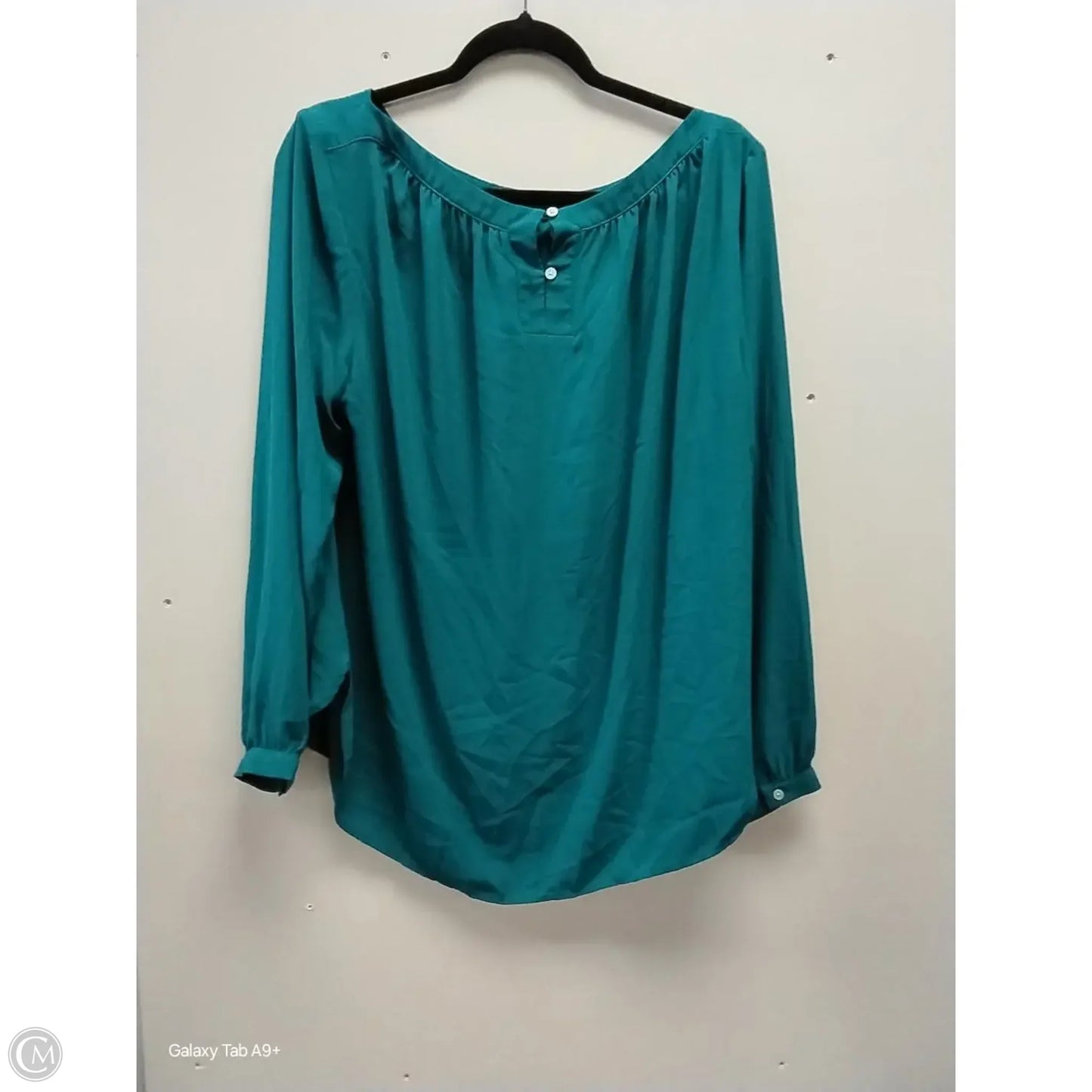 Top Long Sleeve Basic By Loft In Green, Size: Xl