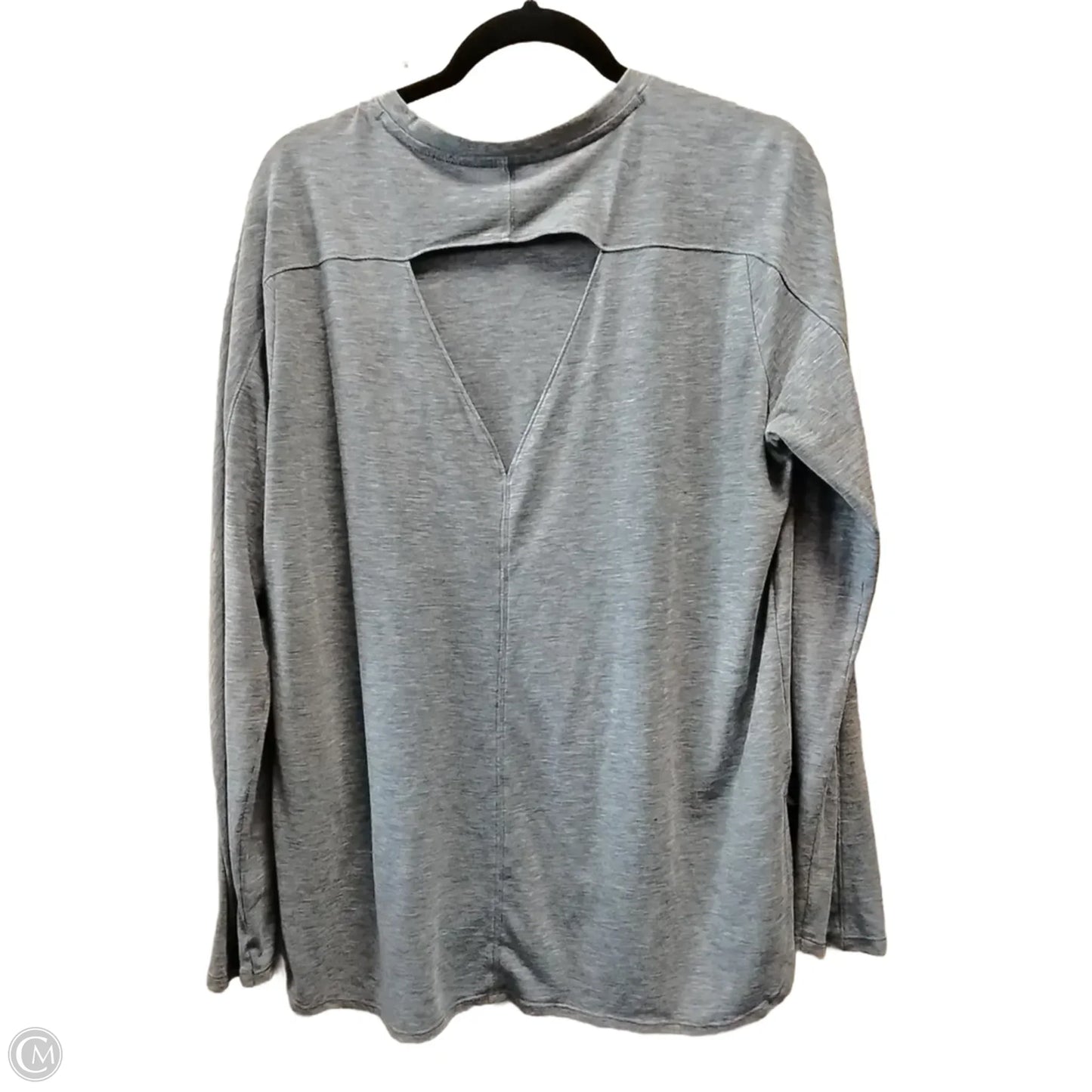 Athletic Top Long Sleeve Crewneck By Under Armour In Grey, Size: L