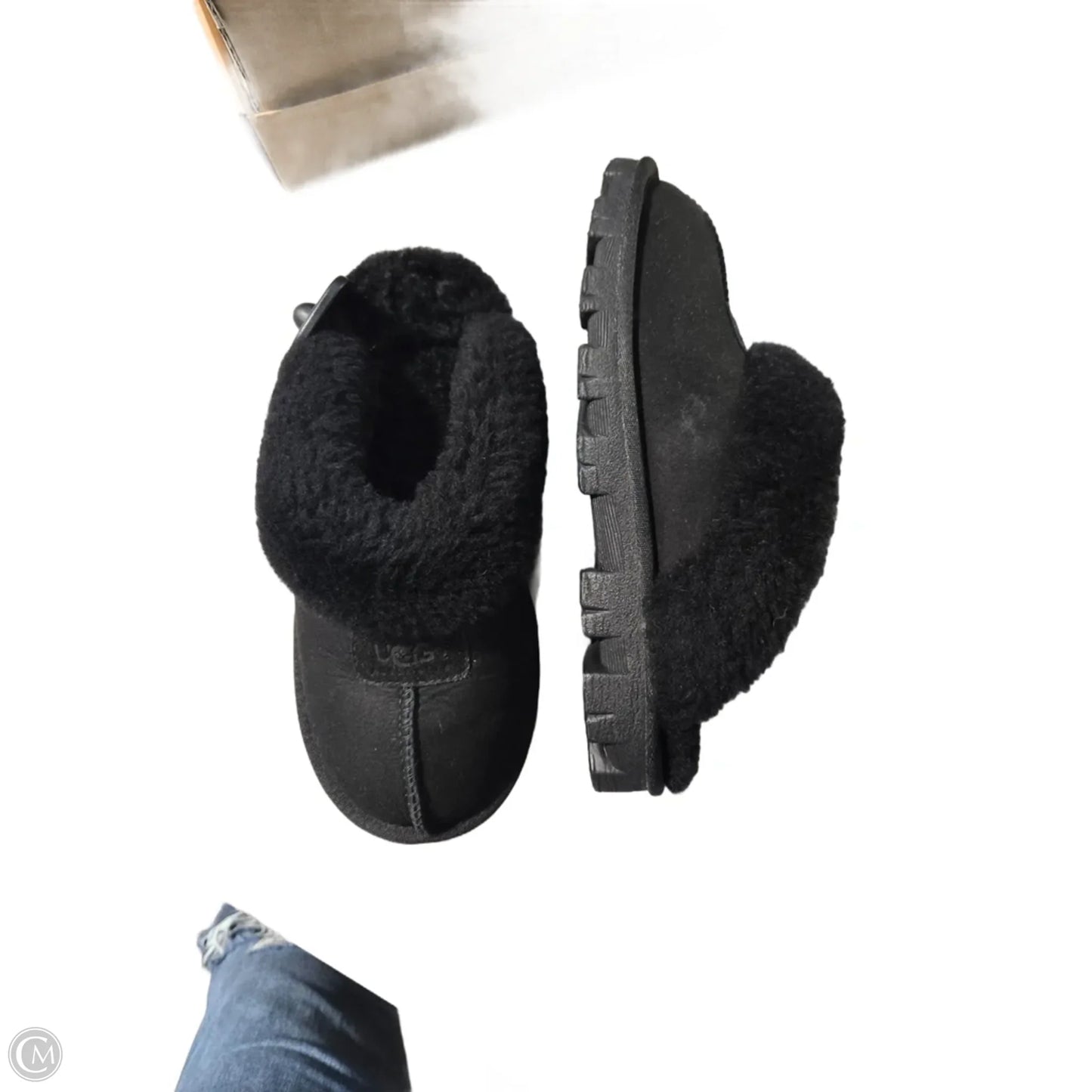 Shoes Designer By Ugg In Black, Size: 5