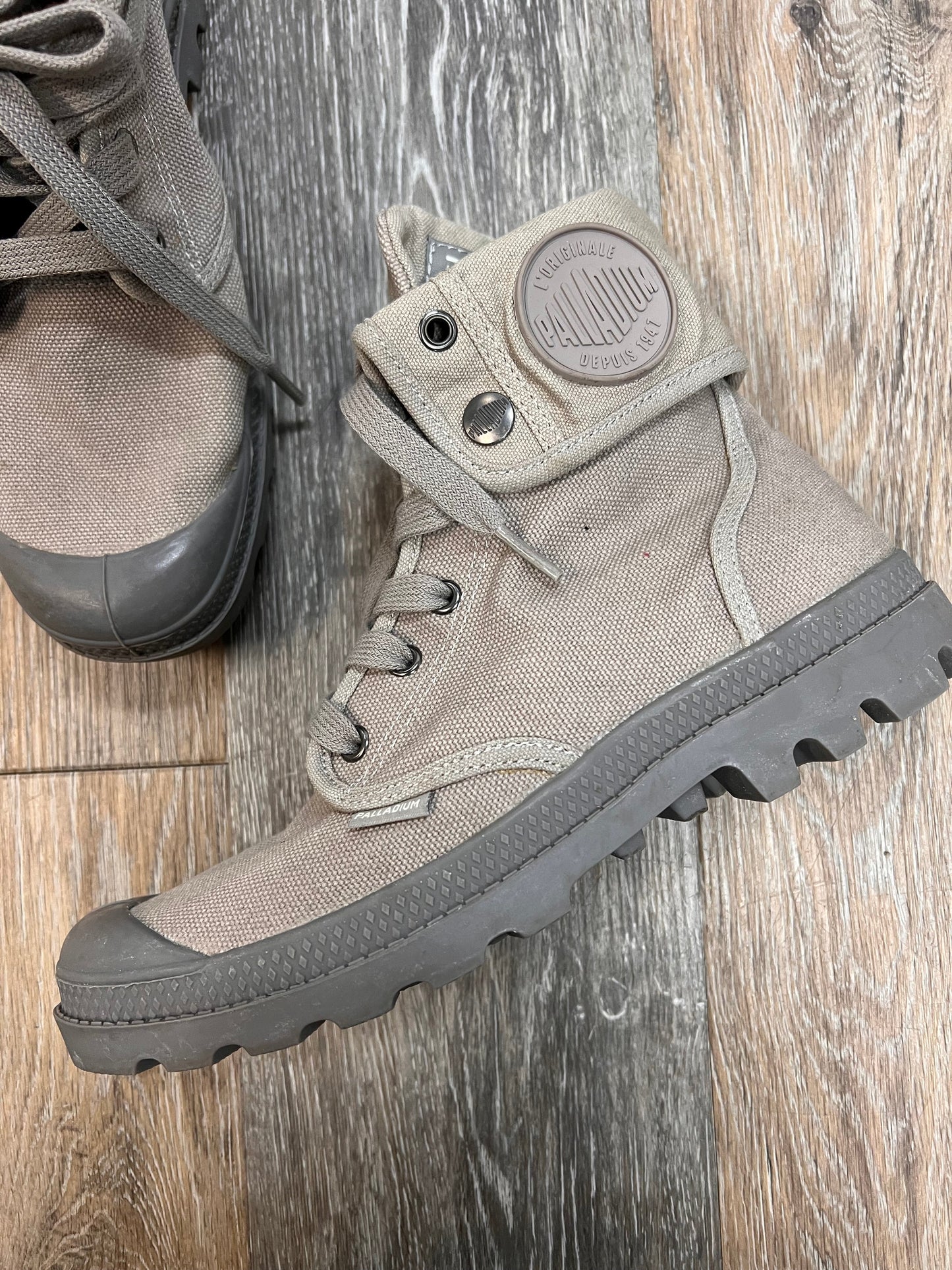Boots Ankle Heels By Palladium Size: 8.5