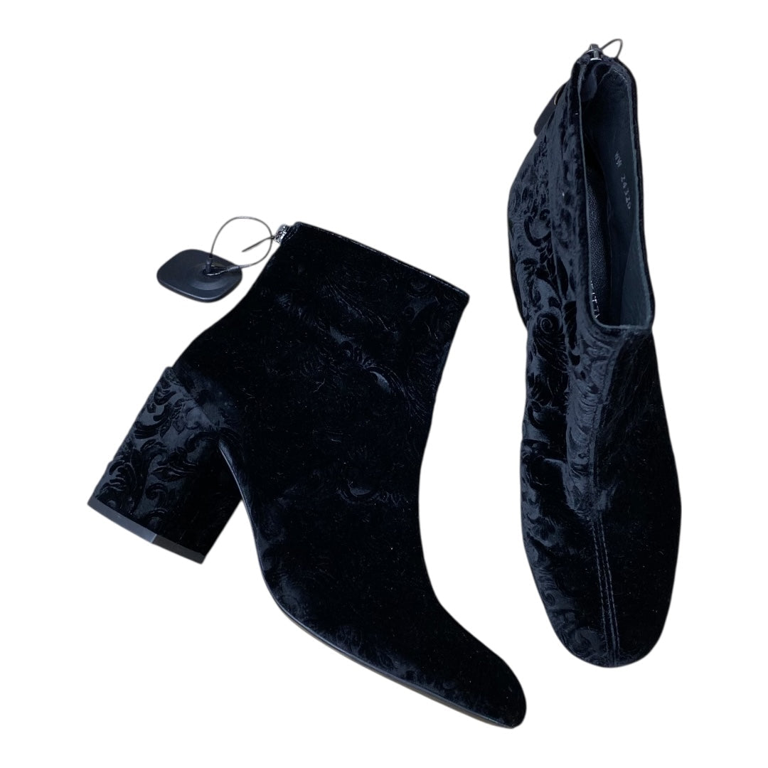 Boots Designer By Stuart Weitzman In Black, Size:9