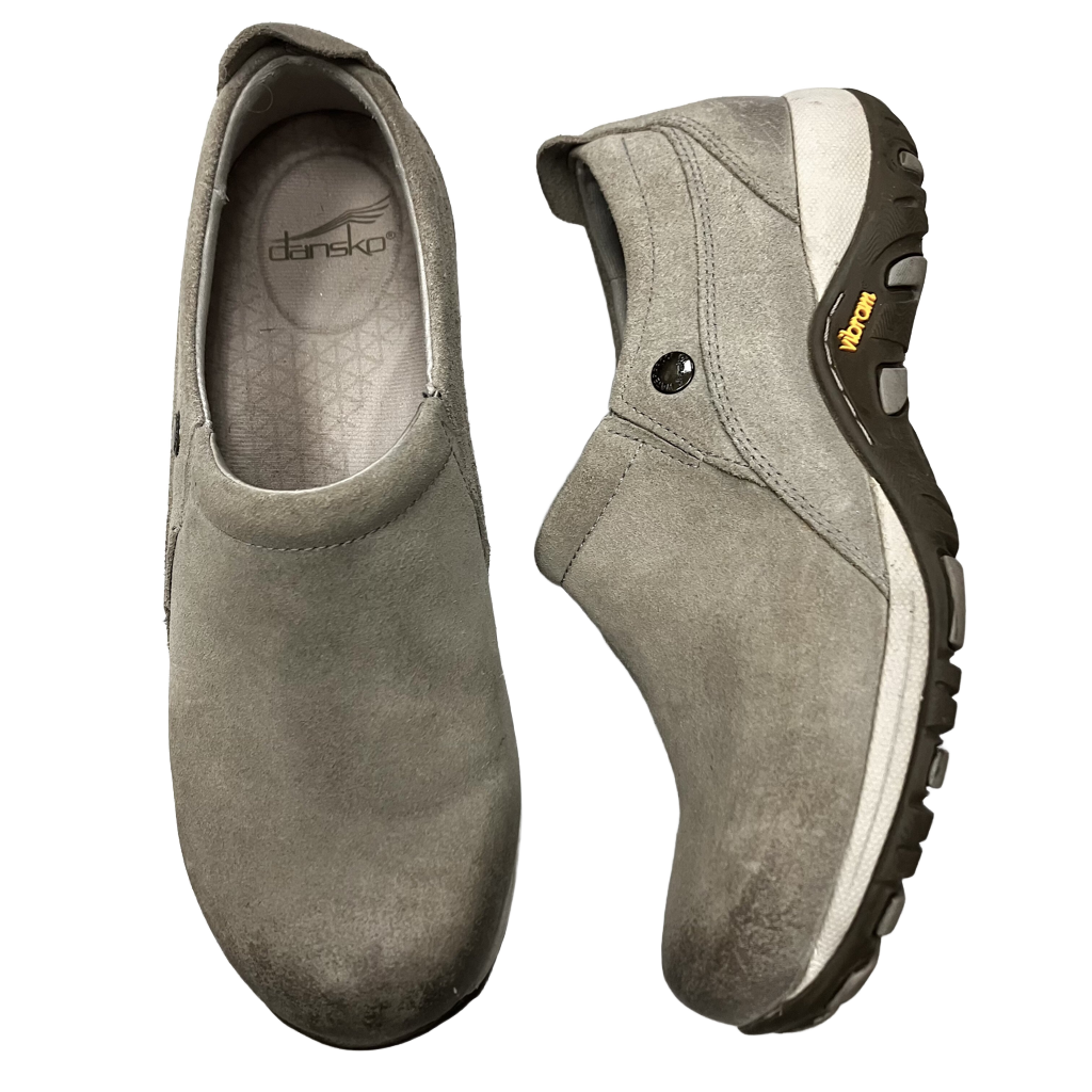 Shoes Sneakers By Dansko Size: 8.5
