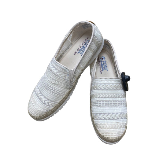Shoes Flats By Bobs In White, Size:9
