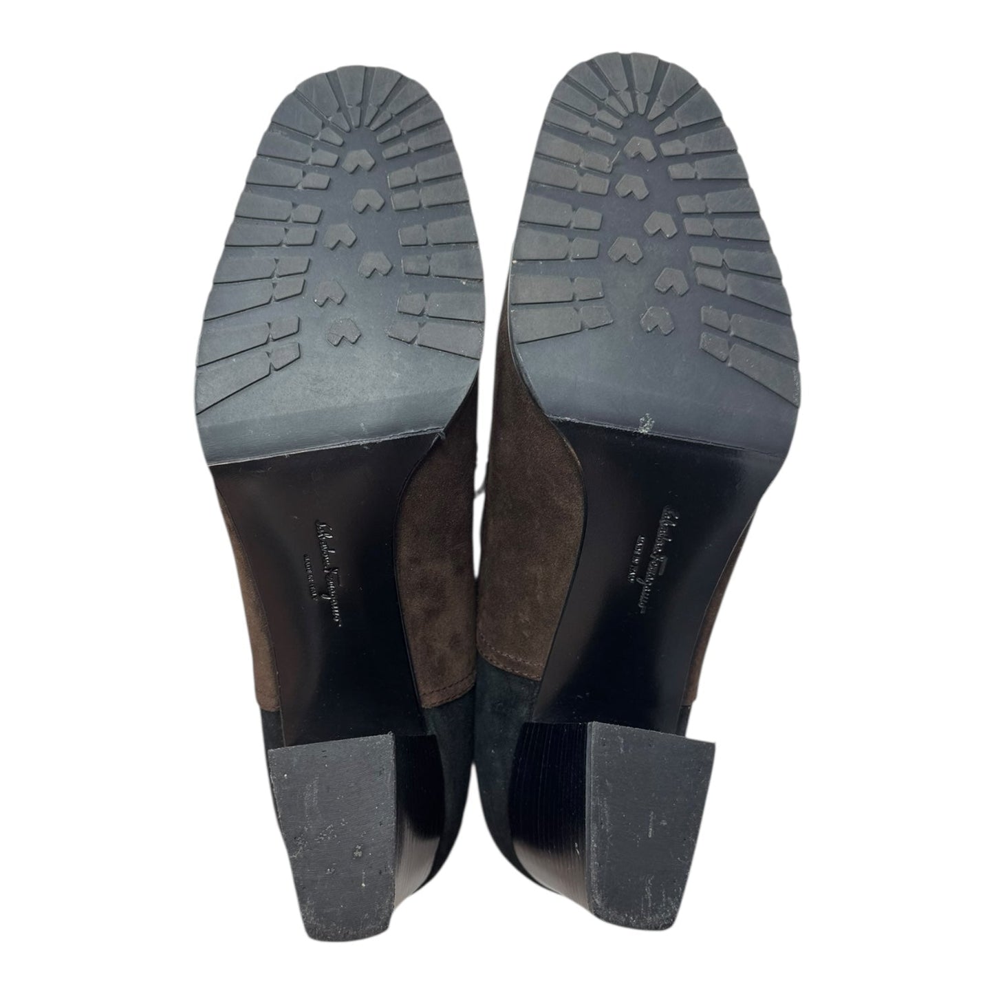 Arca Suede Lace Up Heeled Oxfords Designer By Ferragamo In Black & Brown, Size: 8.5