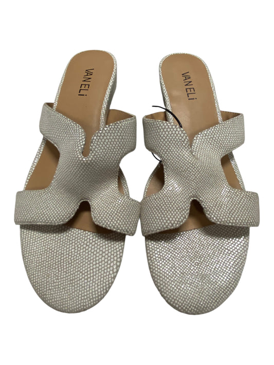 Shoes Flats By Vaneli In Tan, Size:7.5