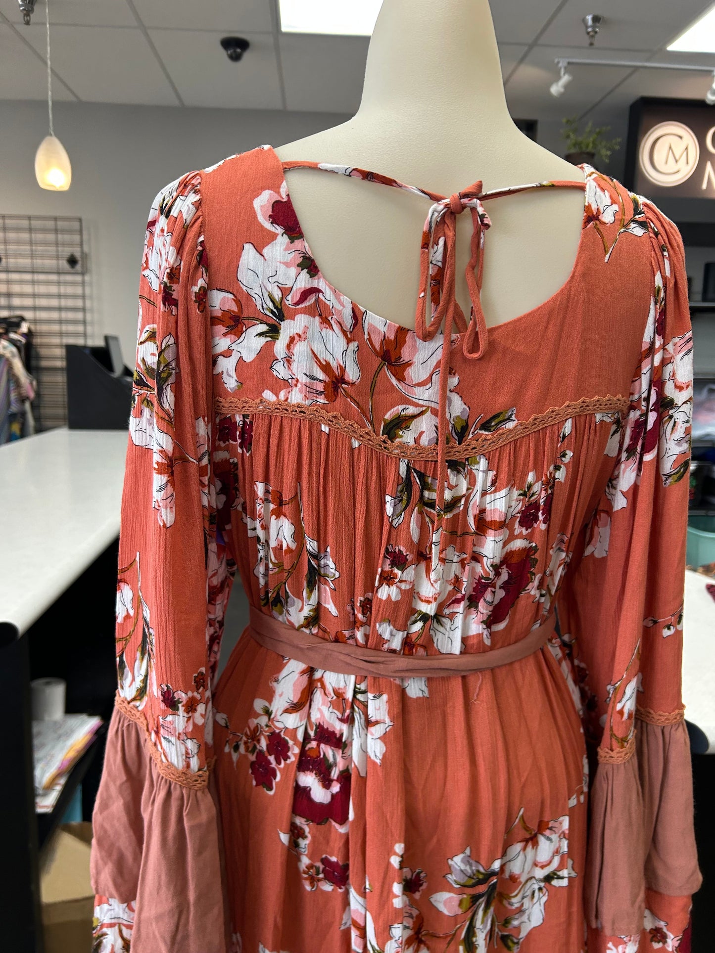 Dress Casual Short By Pol In Floral Print, Size:S