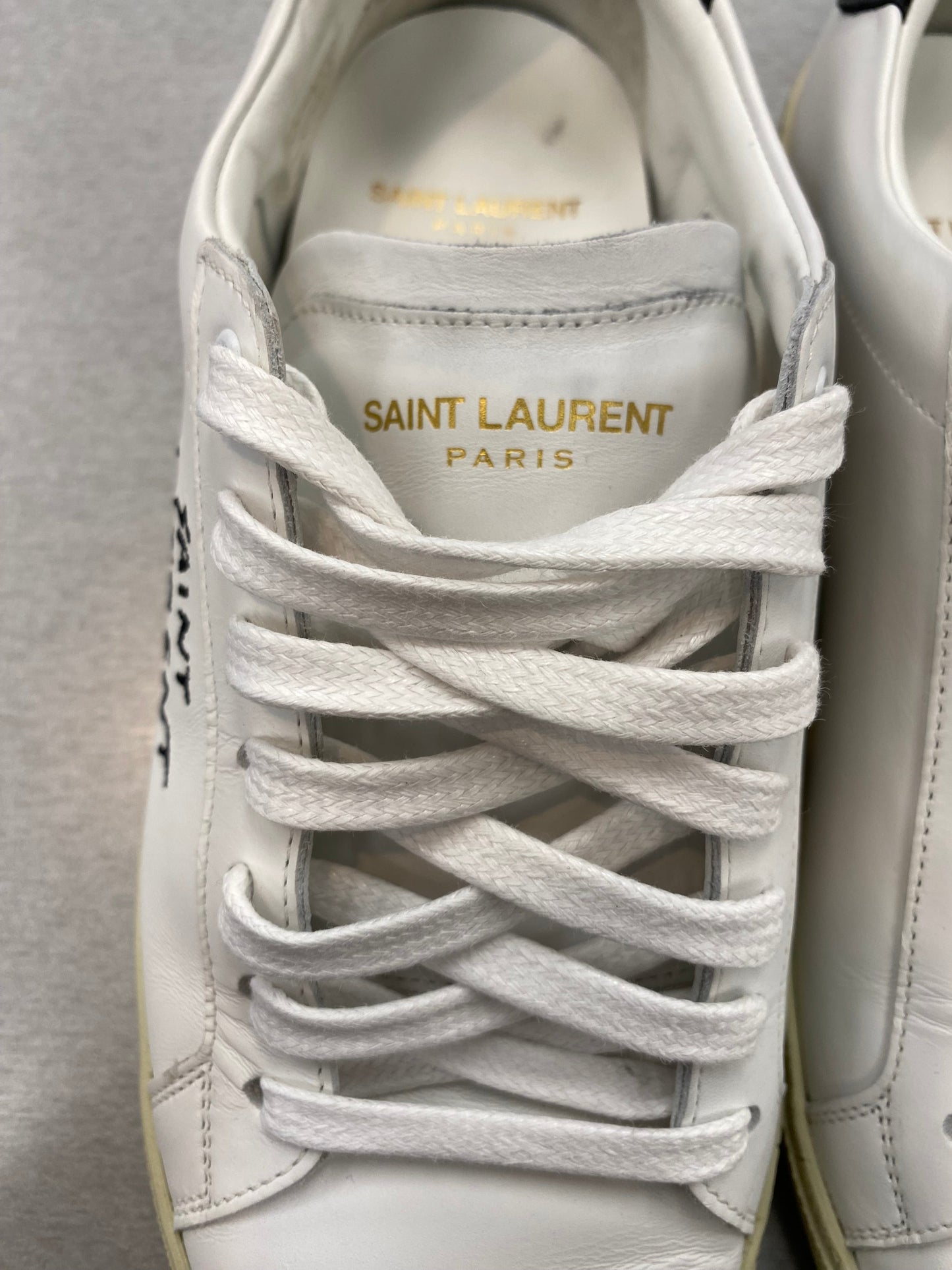Shoes Luxury Designer By Yves Saint Laurent Size: 9