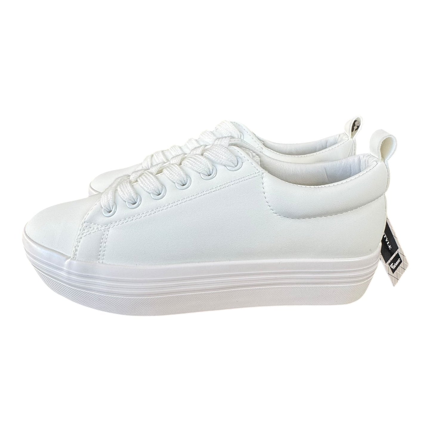 Shoes Sneaker By Never be the same In White, Size:7