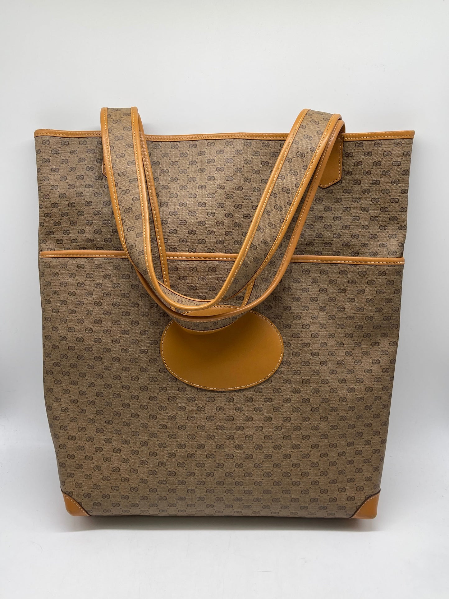 Tote Luxury Designer By Gucci, Size: Large