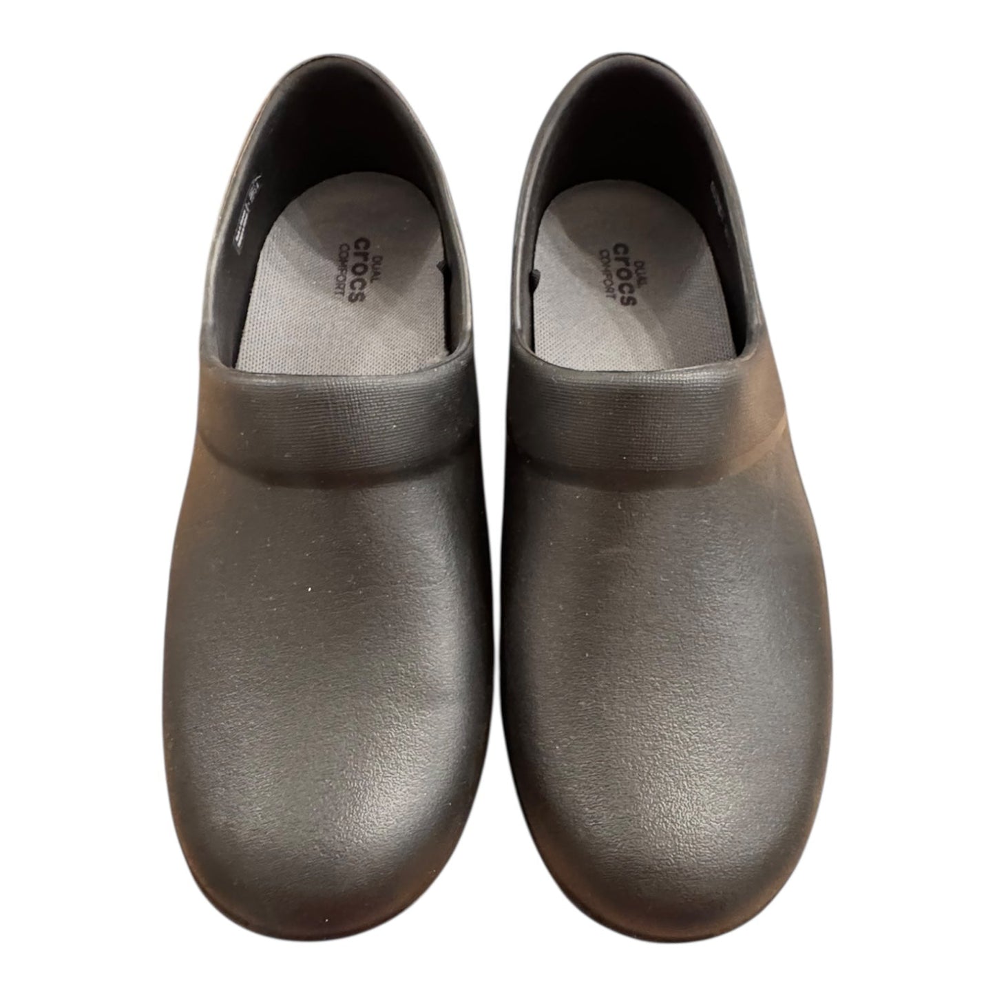 Shoes Flats By Crocs In Black, Size: