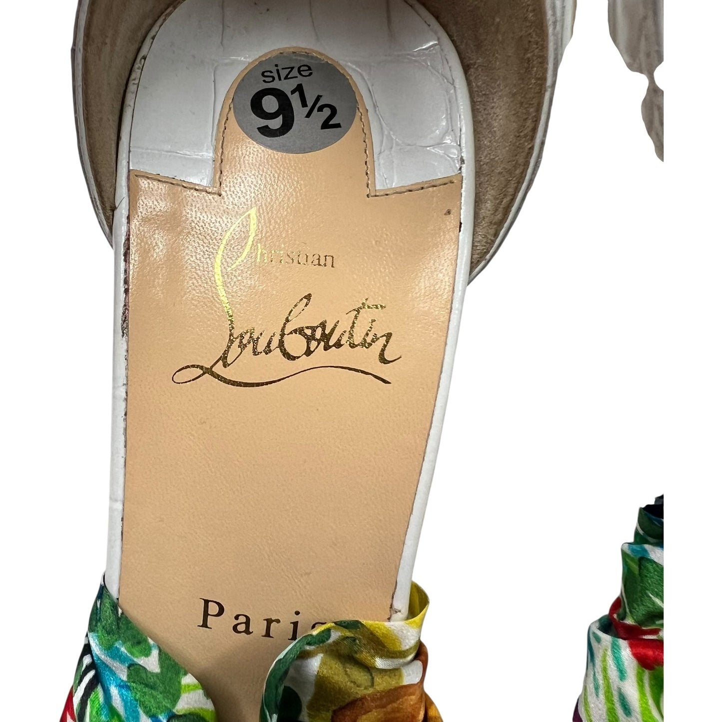 Sandals Luxury Designer By Christian Louboutin In White, Size: 9.5