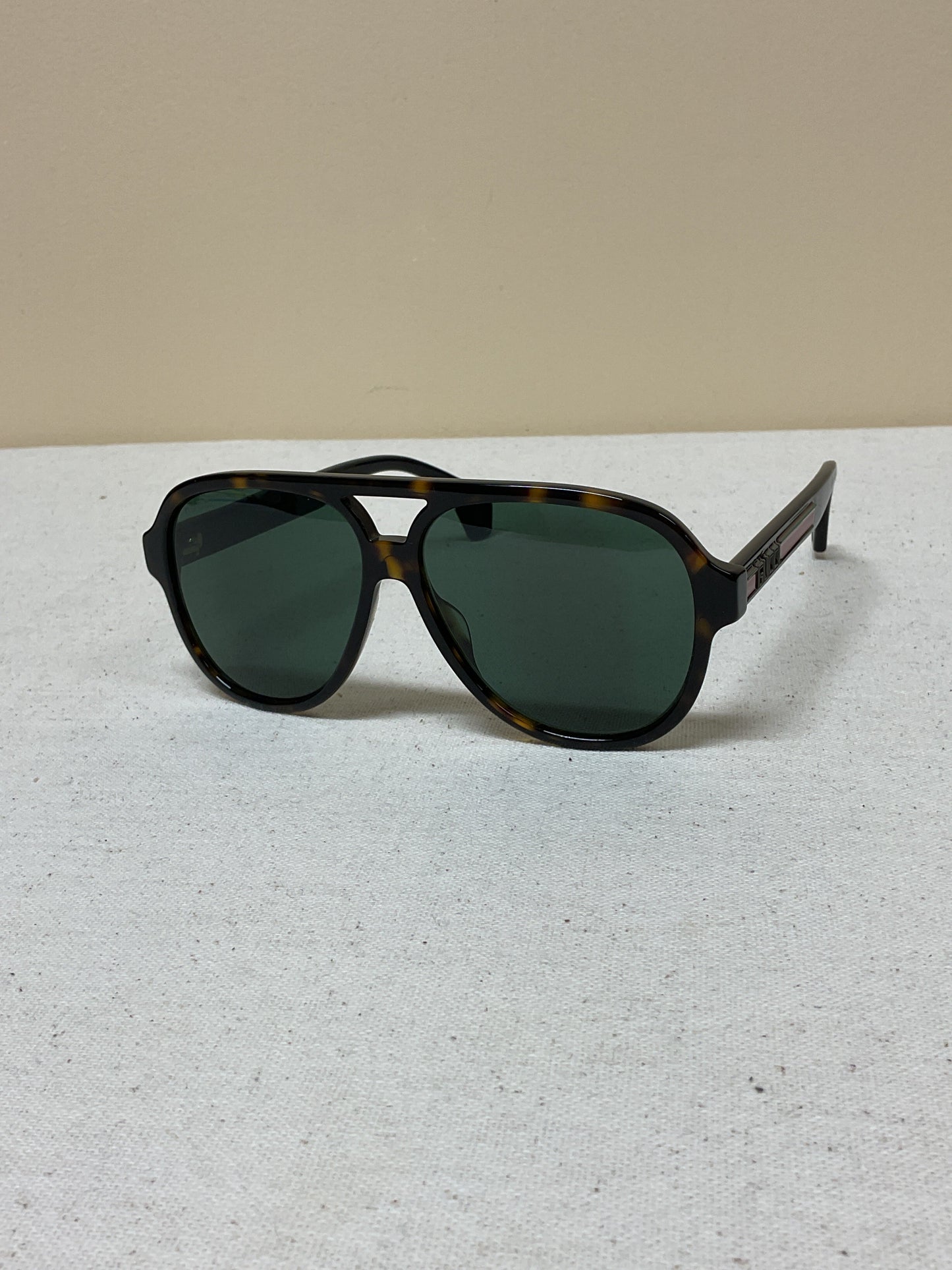 Sunglasses Luxury Designer By Gucci In Brown & Red