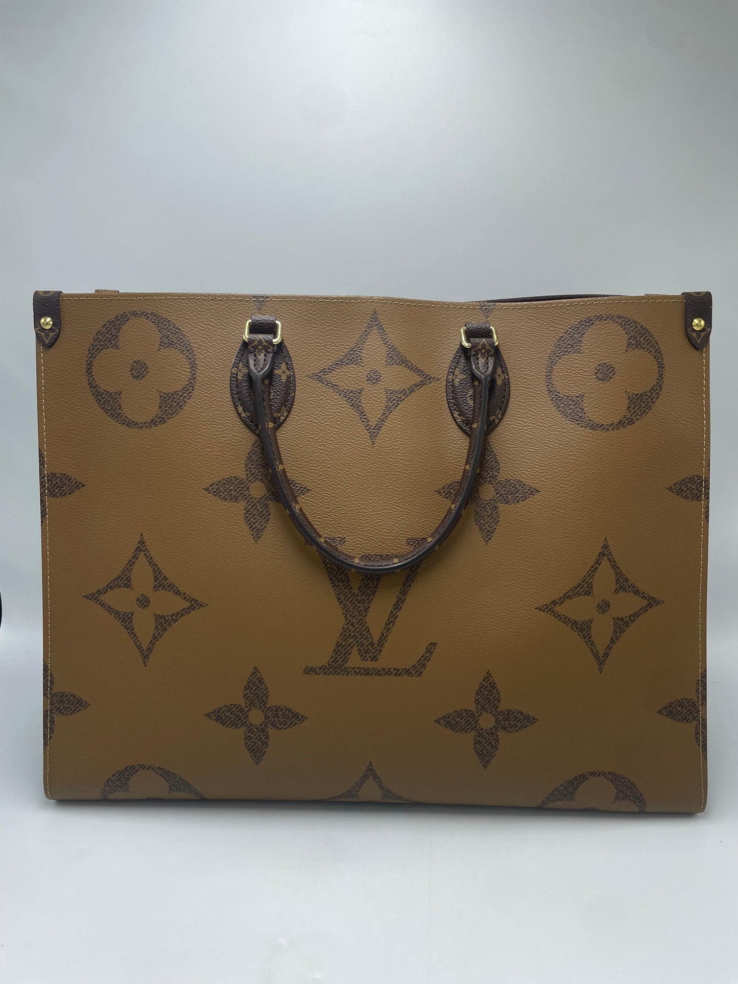 Louis Vuitton On The Go GM Luxury Handbag