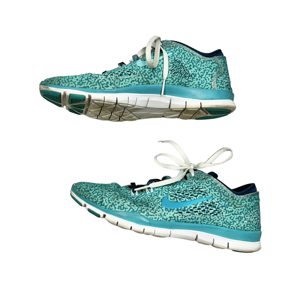 Shoes Athletic By Nike Size: 8.5