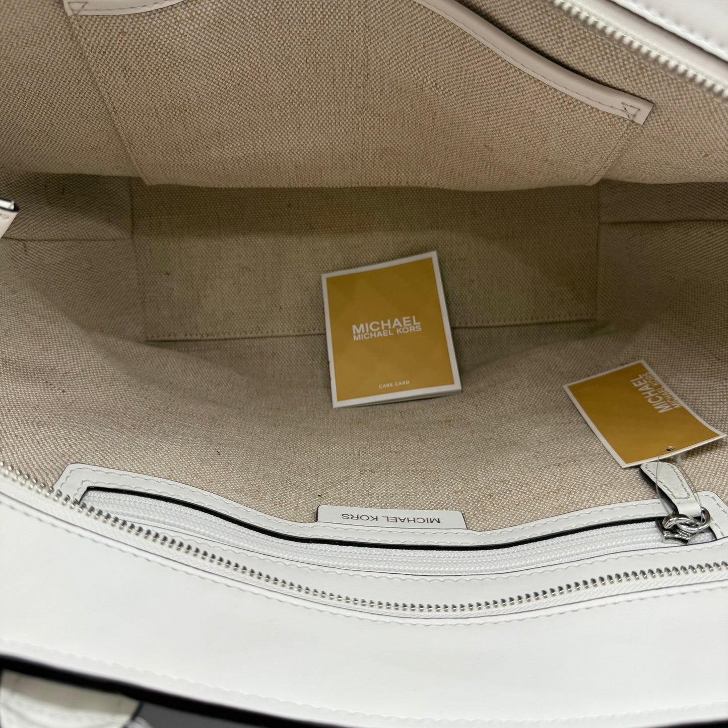 HANDBAG DESIGNER by MICHAEL KORS In WHITE, Size: LARGE