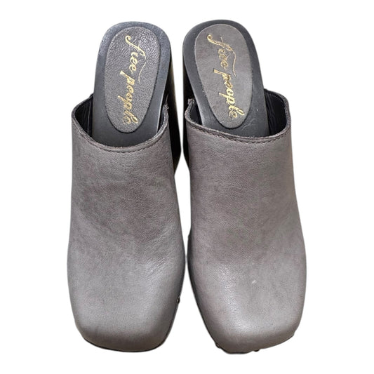 Shoes Heels Block By Free People In Grey, Size:9.5