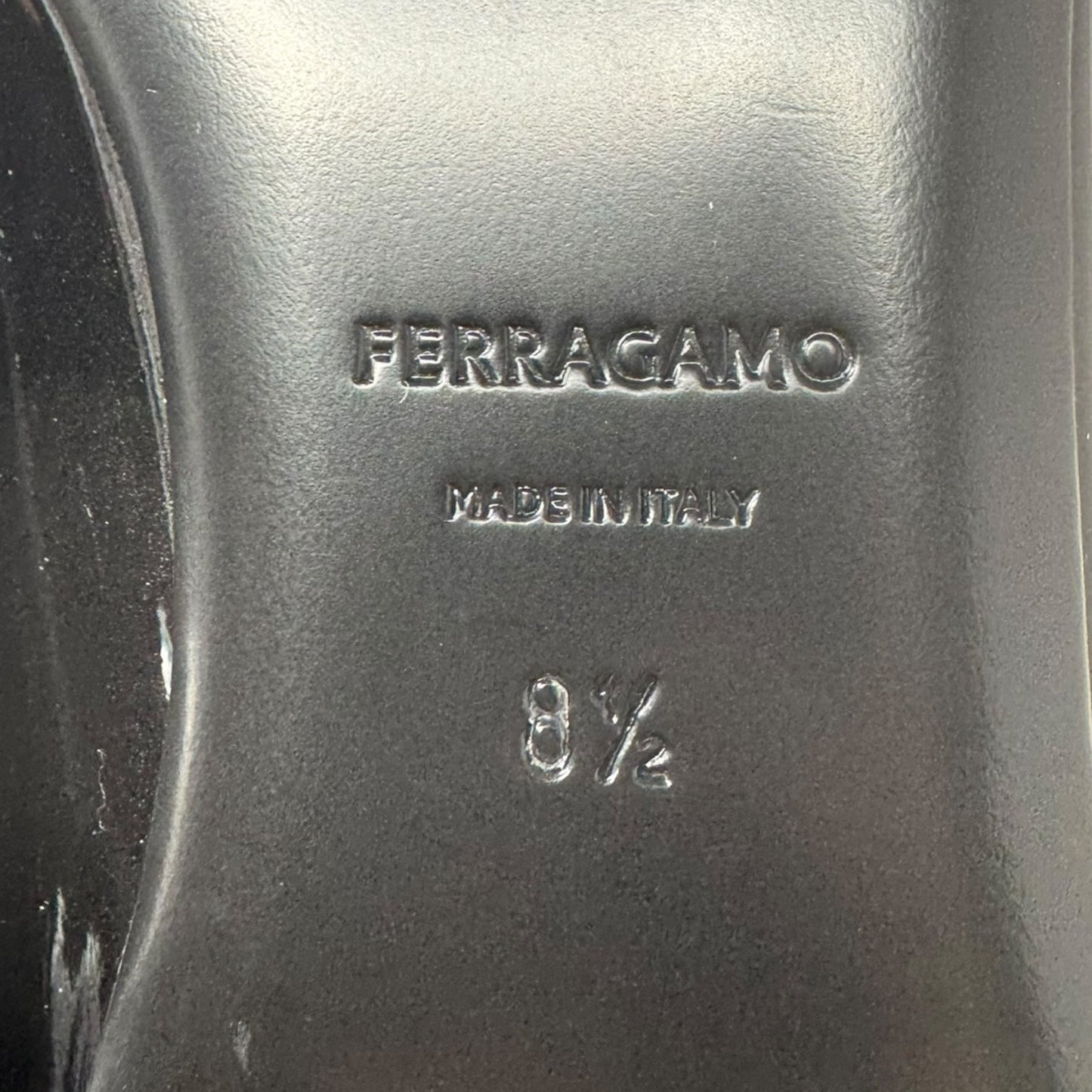 Annie Patent Flats Shoes Luxury Designer By Ferragamo In Black, Size: 8.5