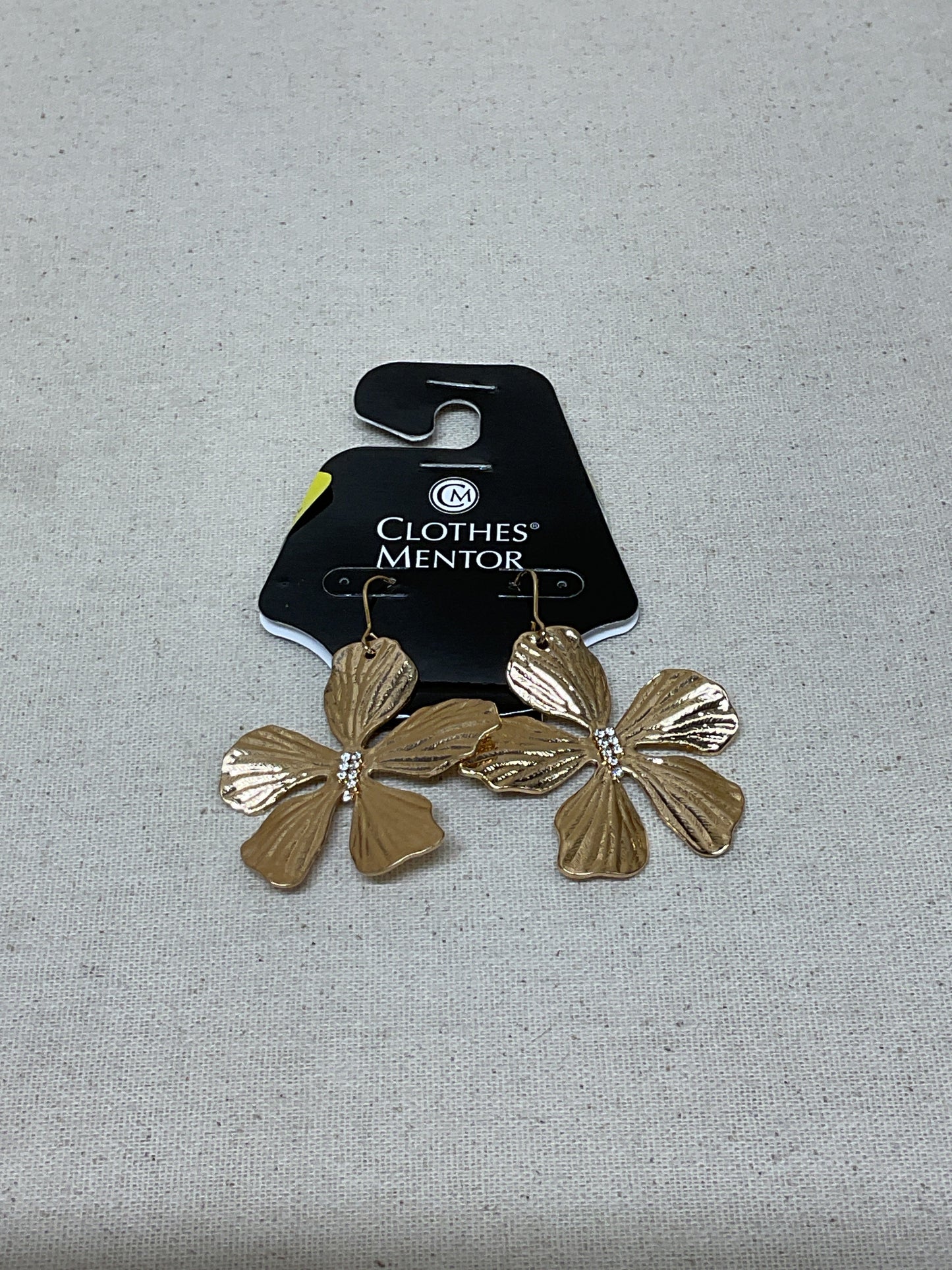 Earrings Dangle/Drop By Clothes Mentor In Gold