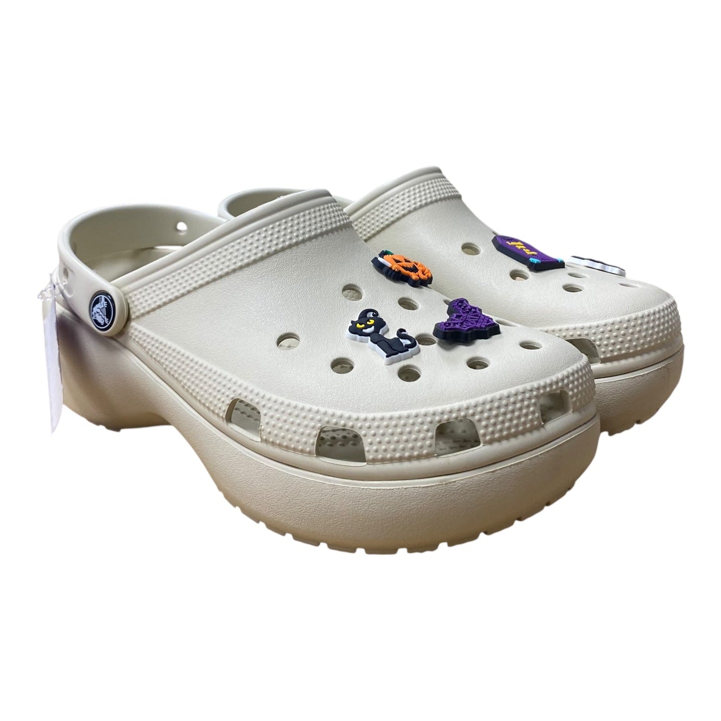 Shoes Flats By Crocs In Ivory, Size:9