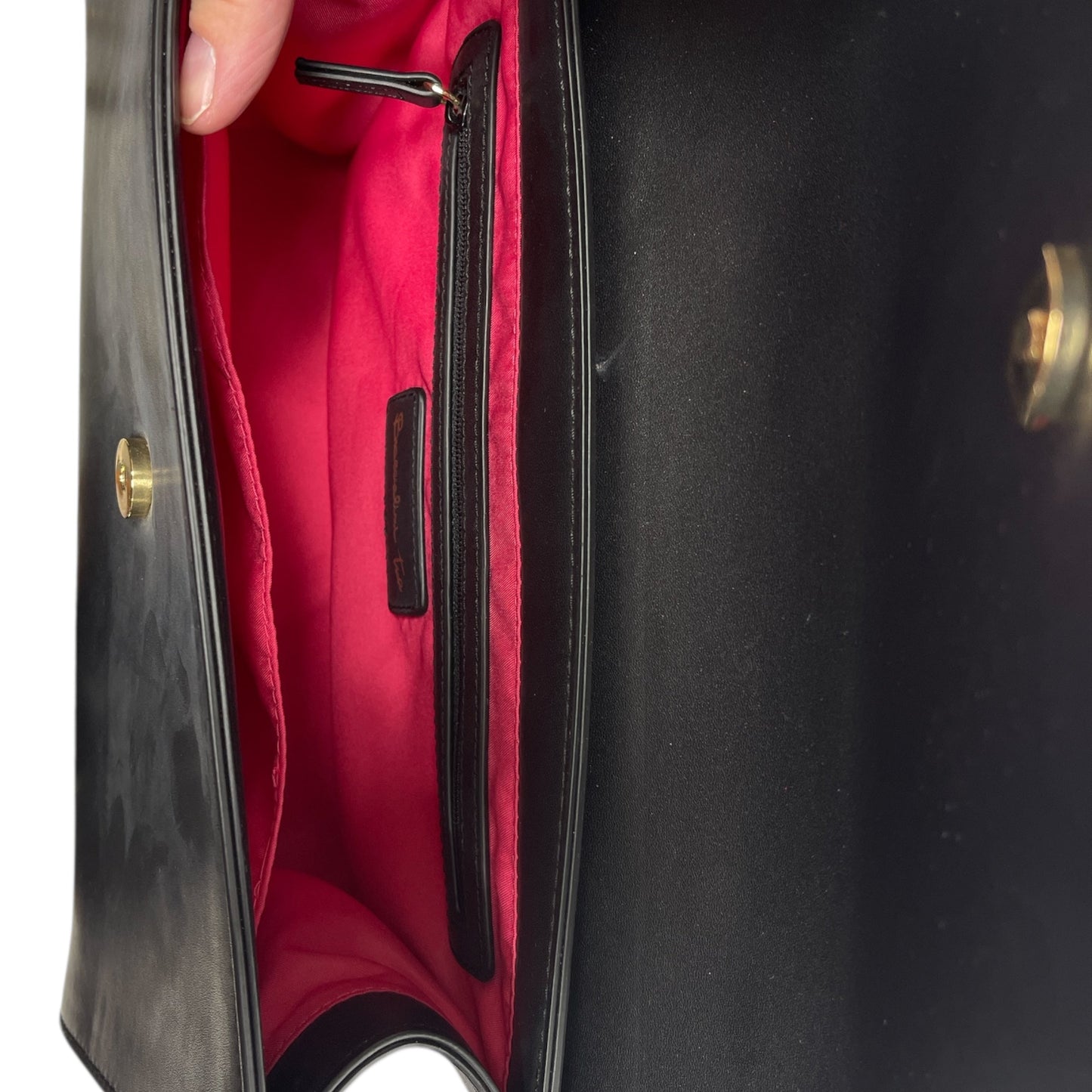 Crossbody By BRACCIALINI, Size: Medium