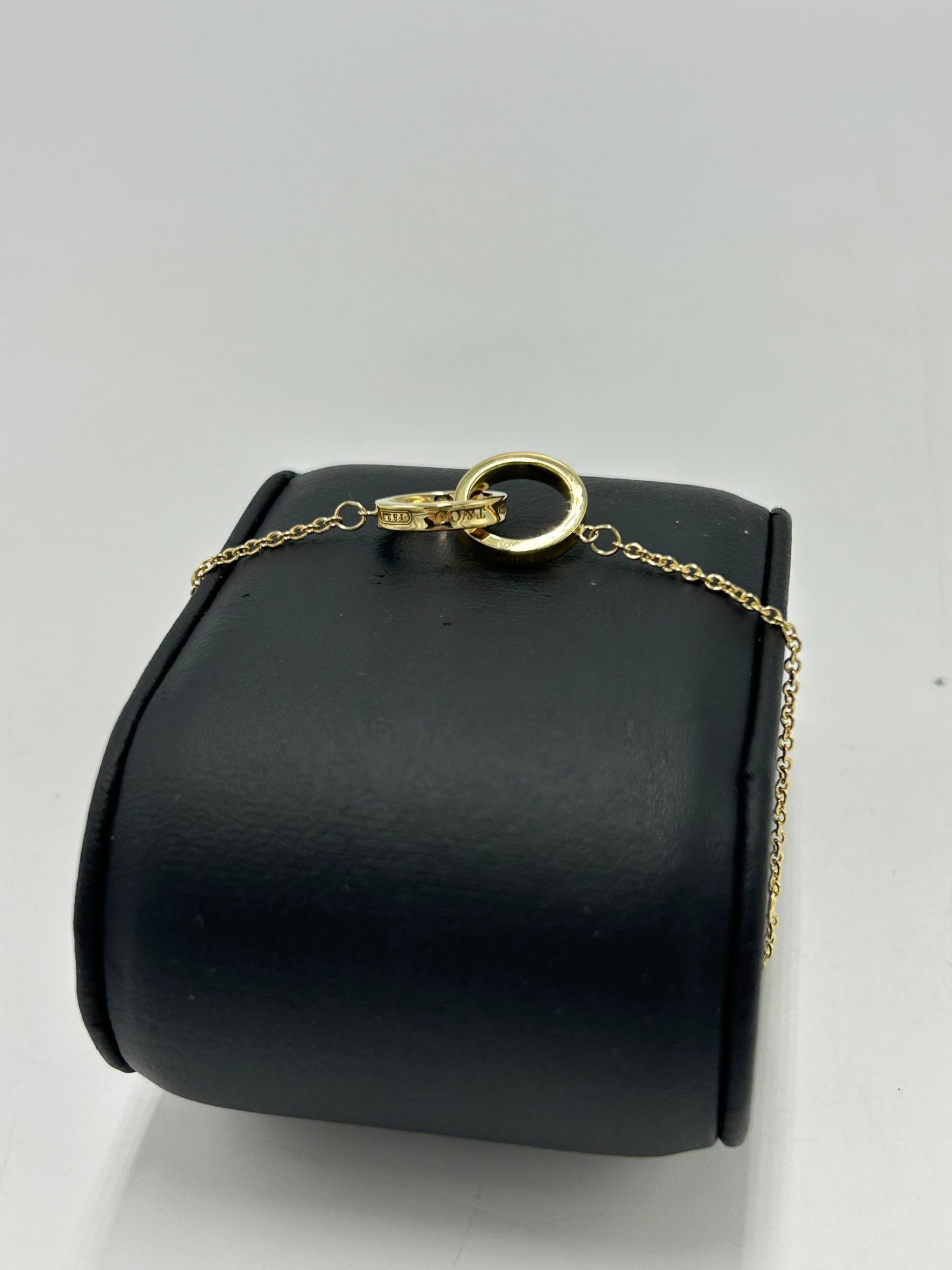 Tiffany & Company 18K Interlocking Circles Luxury Bracelet